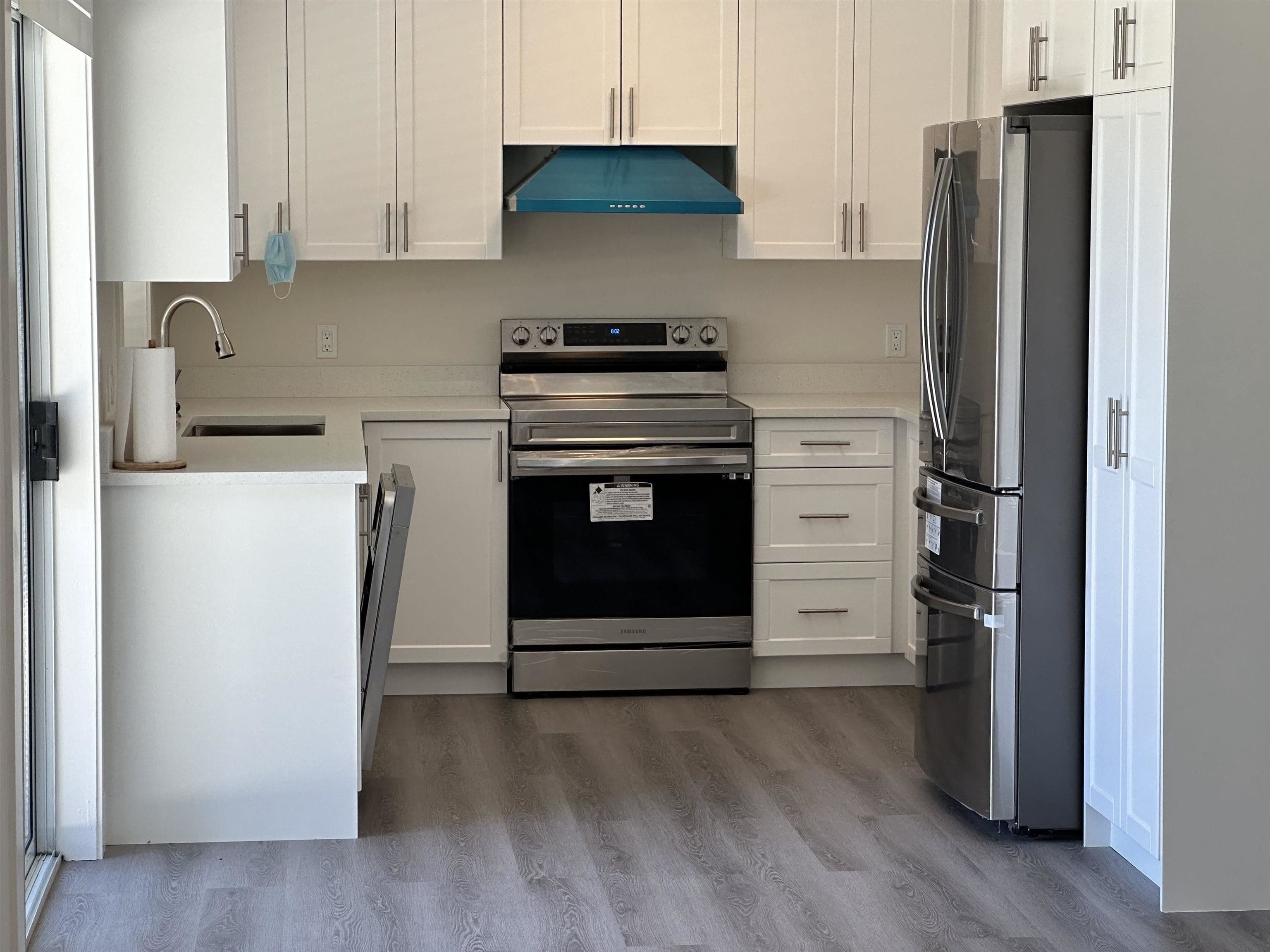 4987 Laurel Avenue, Sechelt, V7Z 0B9 — photo 4