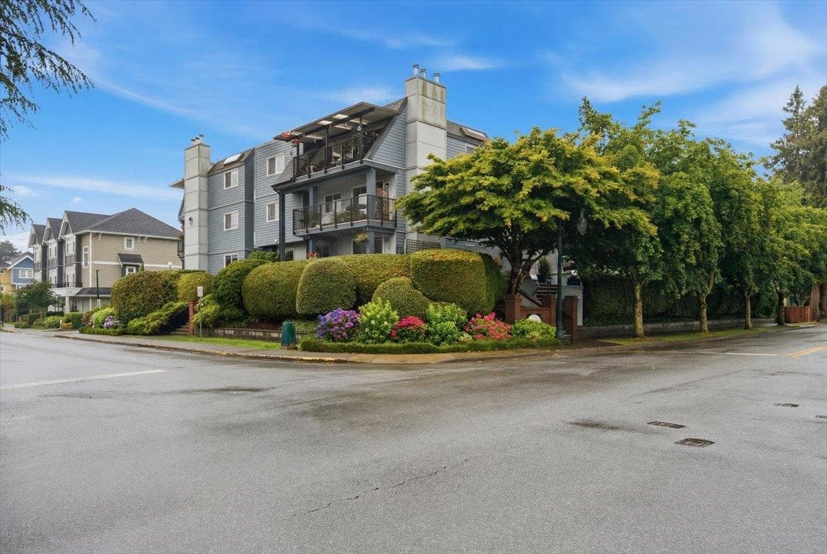 302 - 4926 48 Avenue, Delta, V4K 1V3 — photo 2