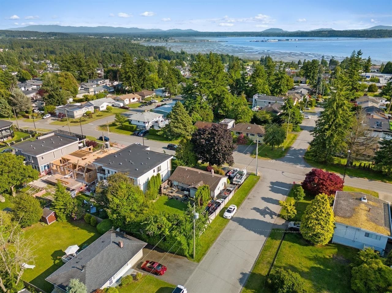 15661 Roper Avenue, White Rock