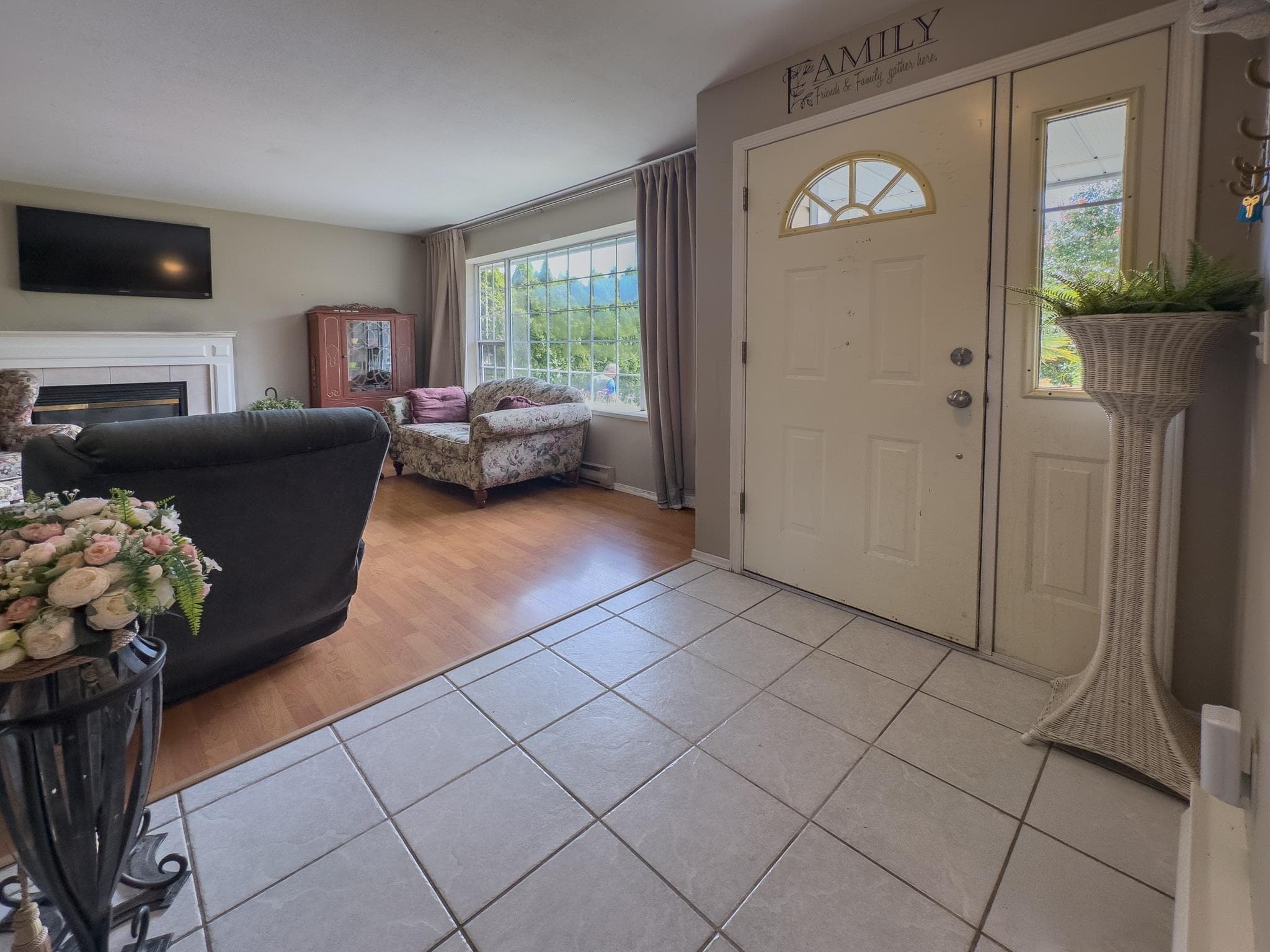 5461 Carnaby Place, Sechelt, V0N 3A7 — photo 4