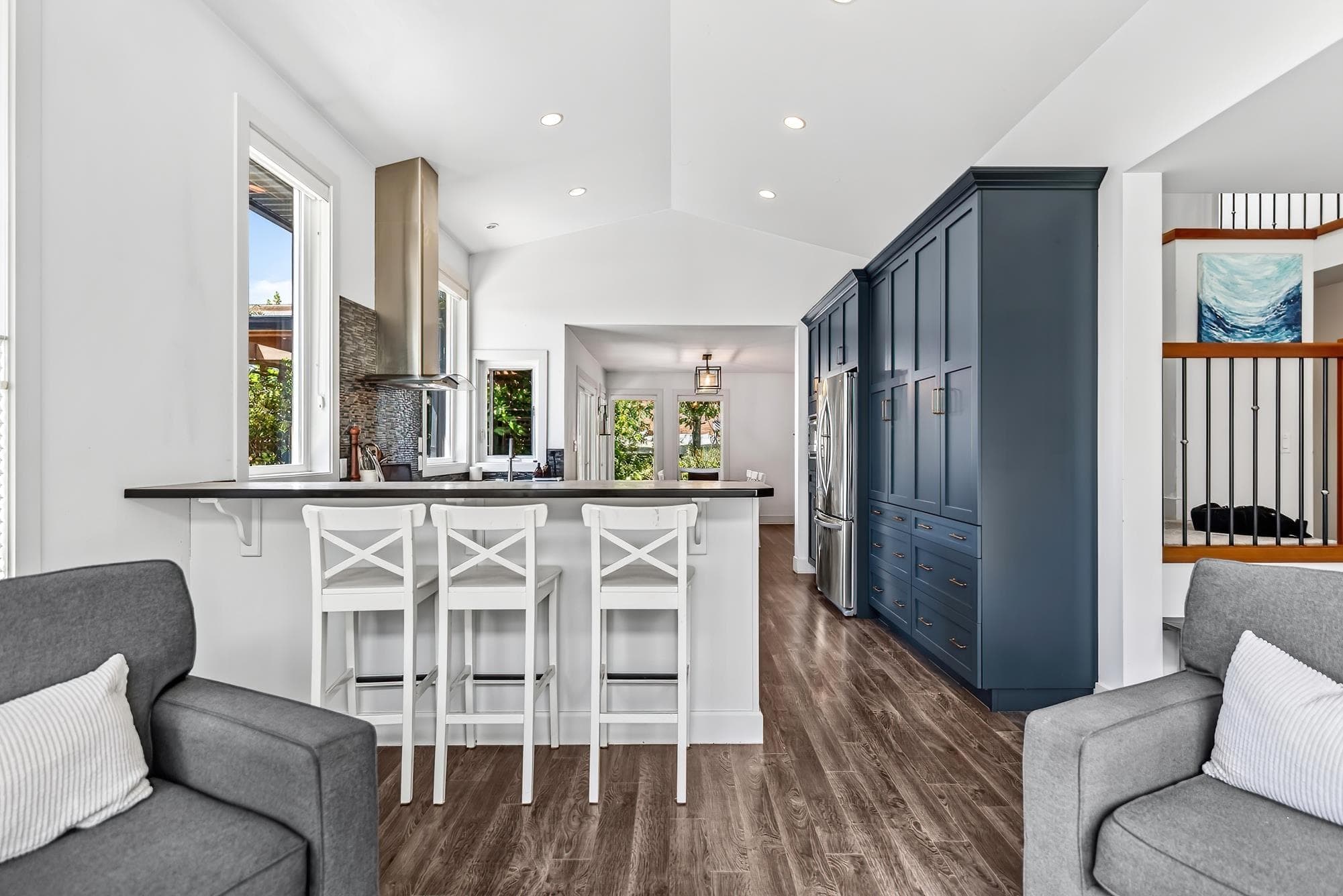 5631 Page Road, Sechelt, V7Z 0N7 — photo 5