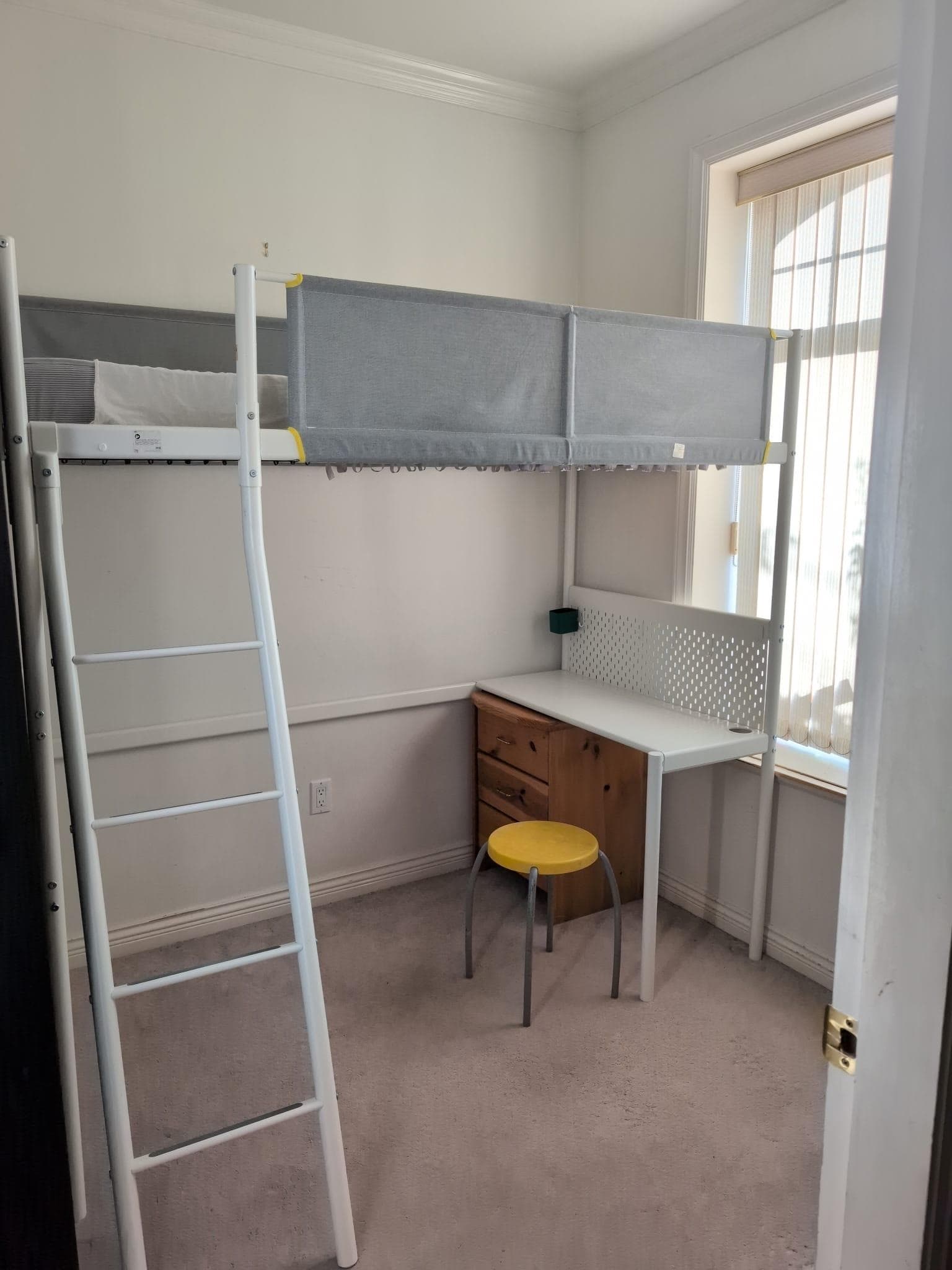ROOMS in SHARED - 4XXX Reid Street, Vancouver