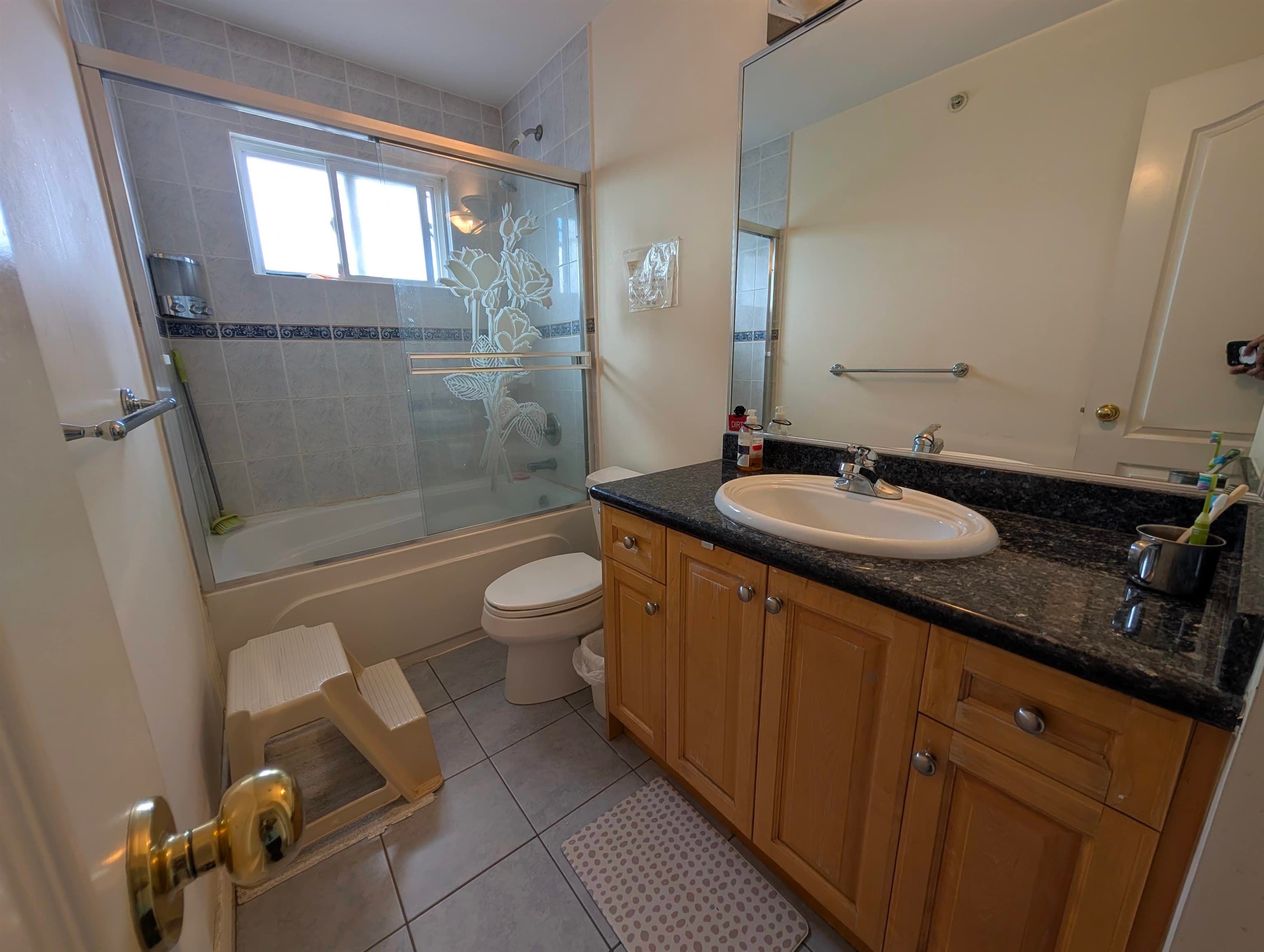ROOMS in SHARED - 4XXX Reid Street, Vancouver, V5R 3Y6 — photo 5