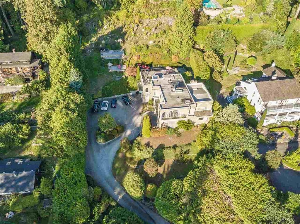 2975 Marine Drive, West Vancouver