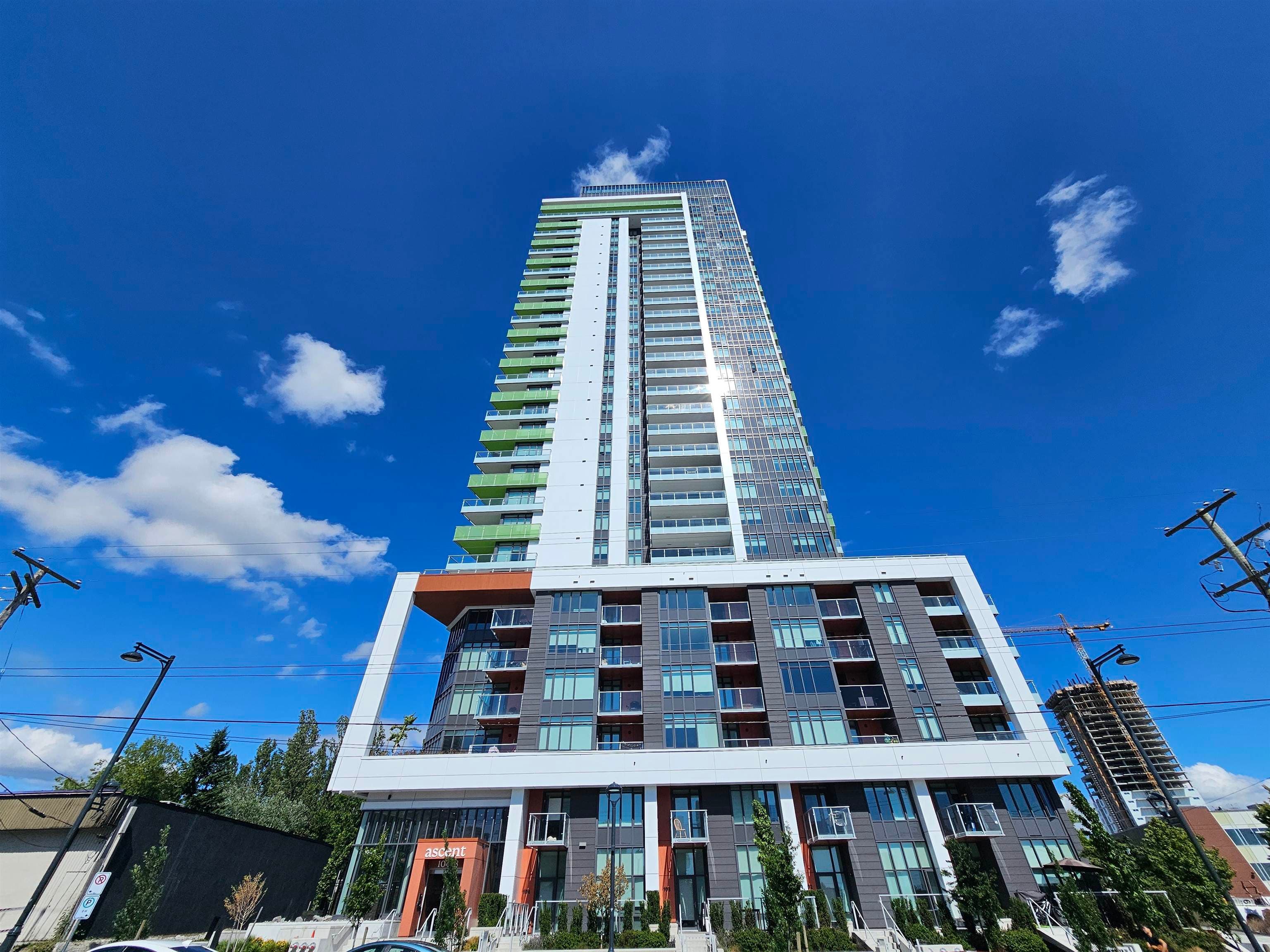 2408 - 10428 Whalley Boulevard, Surrey