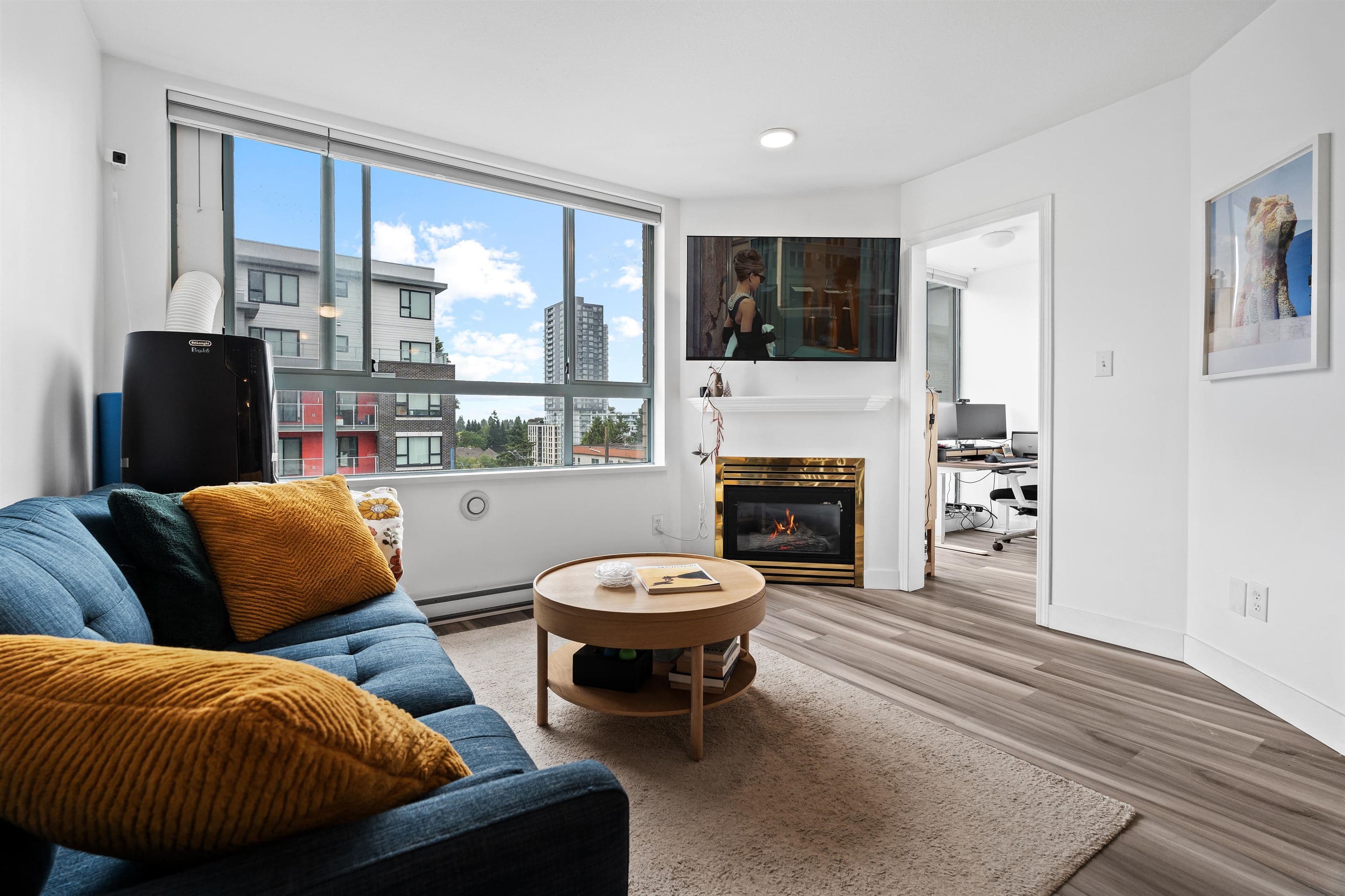 302 - 5818 Lincoln Street, Vancouver