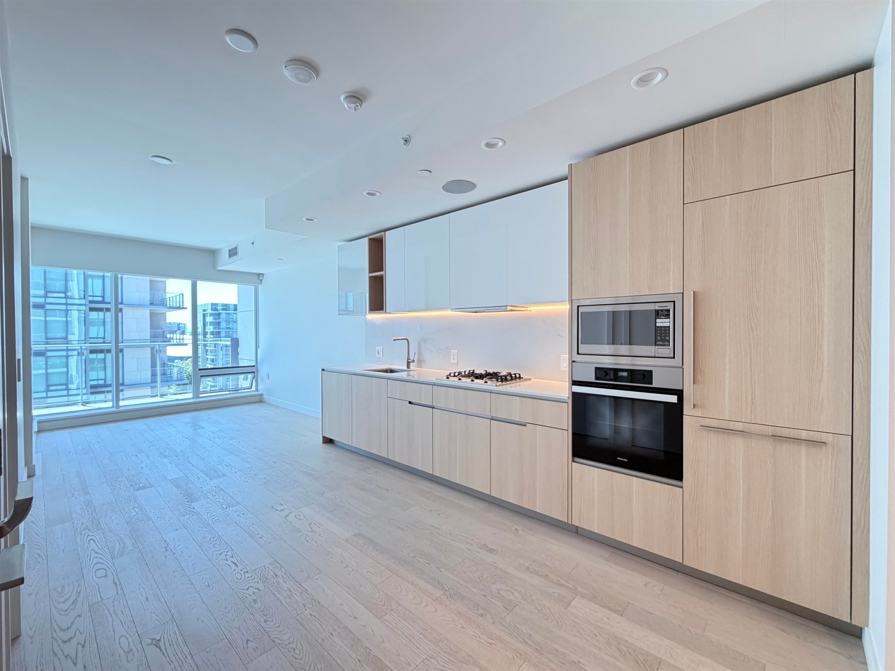 912 - 6855 Pearson Way, Richmond