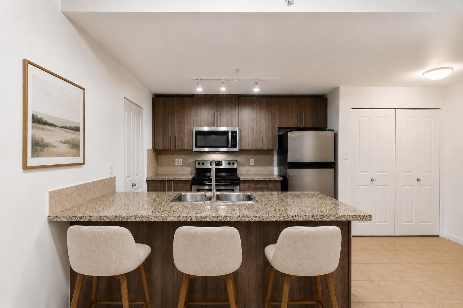 1005 - 898 Carnarvon Street, New Westminster, V3M 0C3 — photo 5