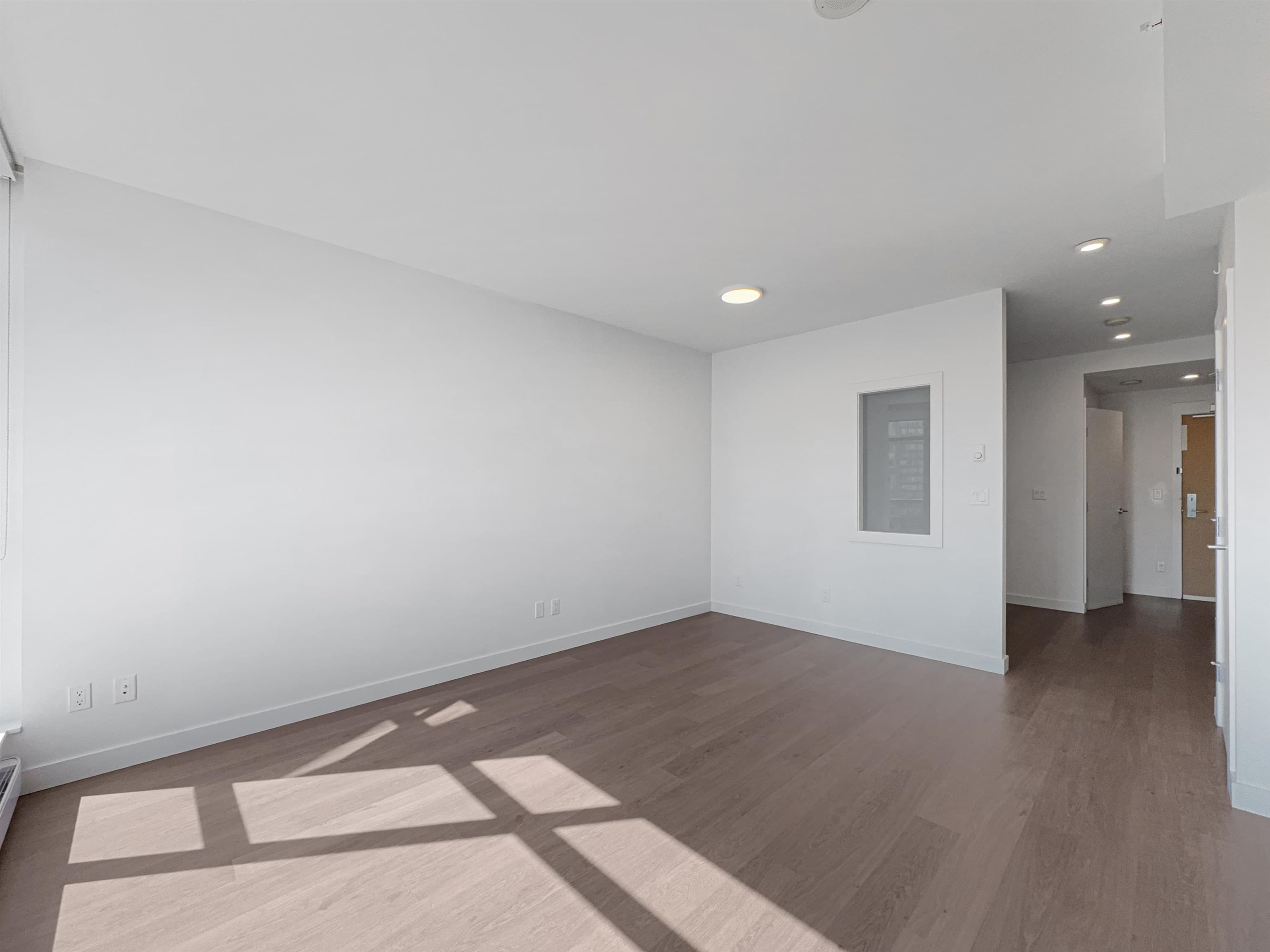 9xx - 4670 Assembly Way, Burnaby, V5H 0H3 — photo 3