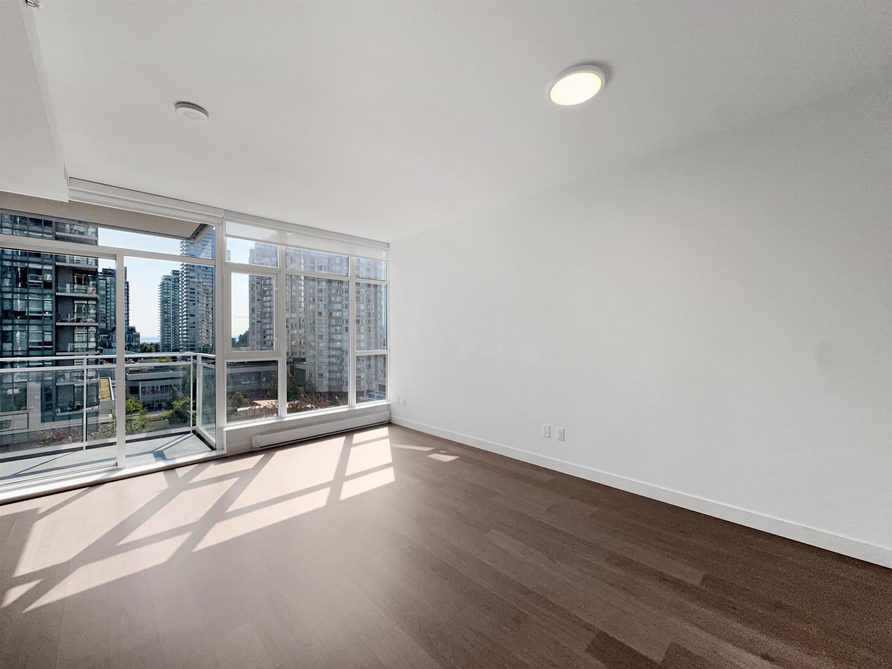 9xx - 4670 Assembly Way, Burnaby, V5H 0H3 — photo 4