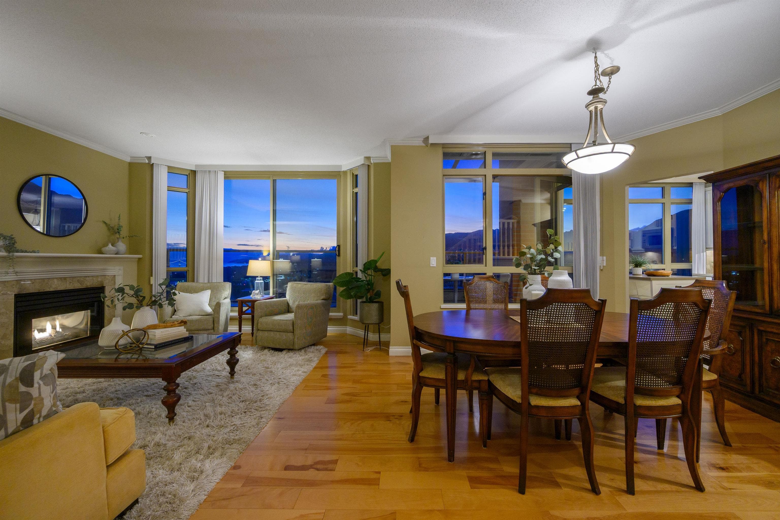 1505 - 160 W Keith Road, North Vancouver