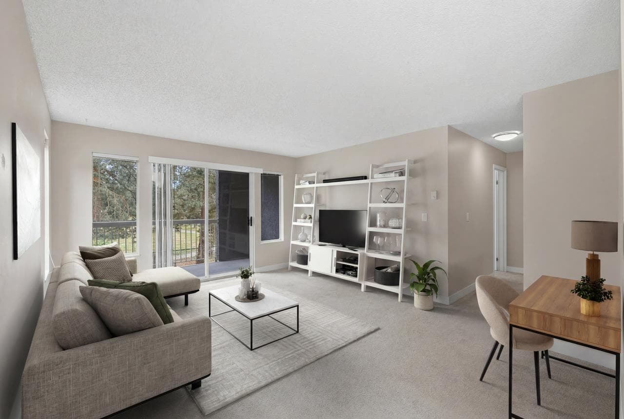 210 - 5700 200th Street, Langley