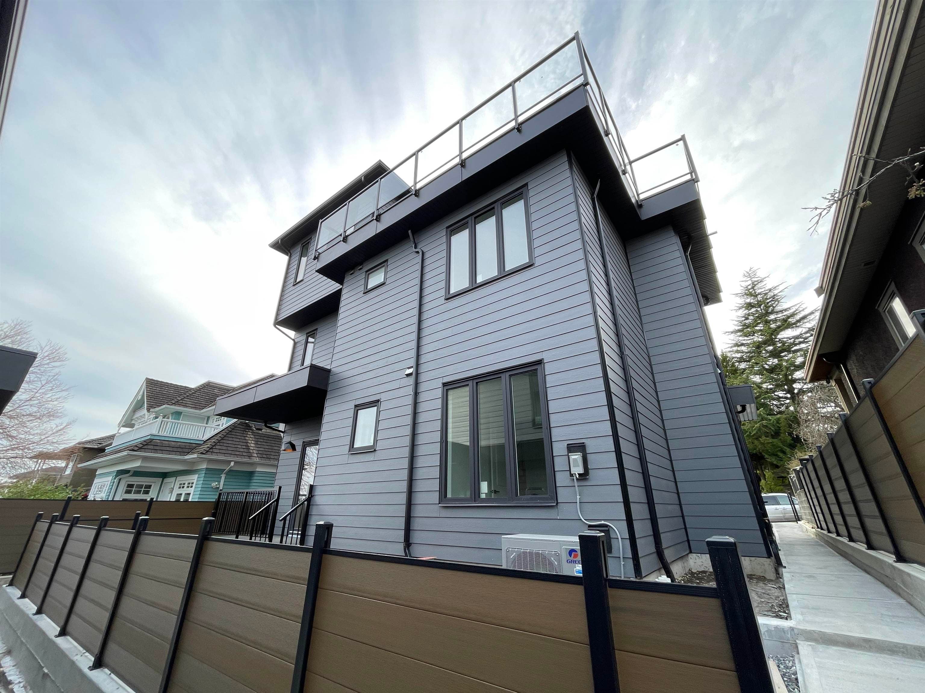 2 - 2452 Harrison Drive, Vancouver