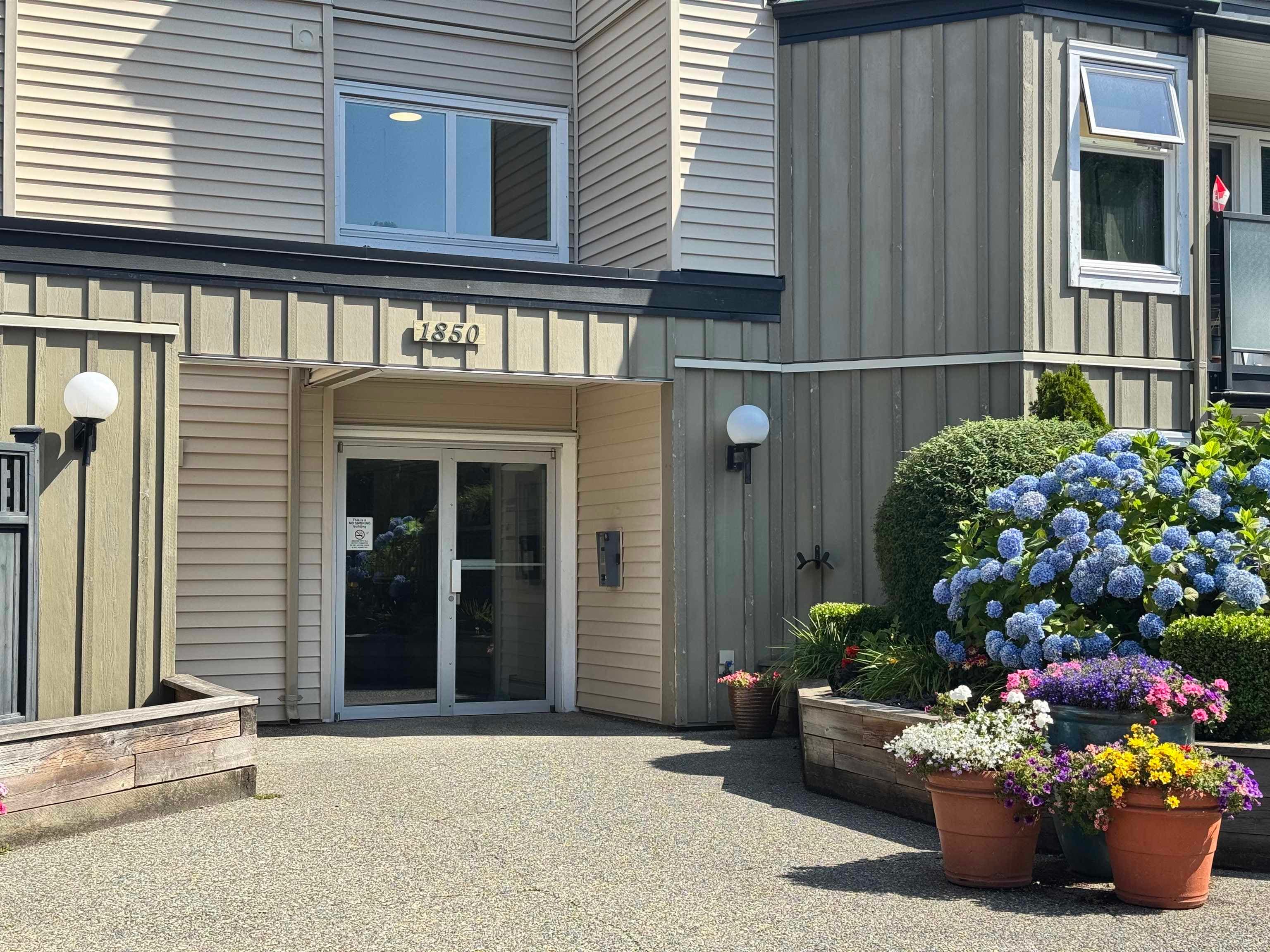 321 - 1850 E Southmere Crescent, Surrey
