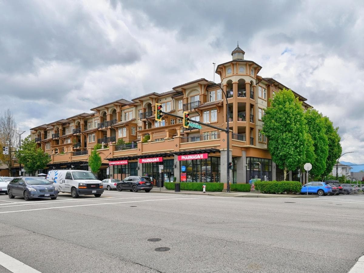 305 - 4365 Hastings Street, Burnaby