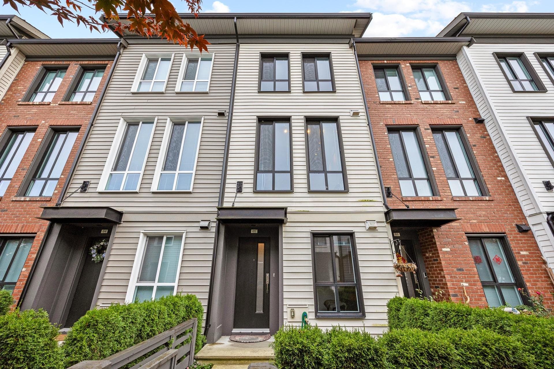 65 - 15898 27 Avenue, Surrey