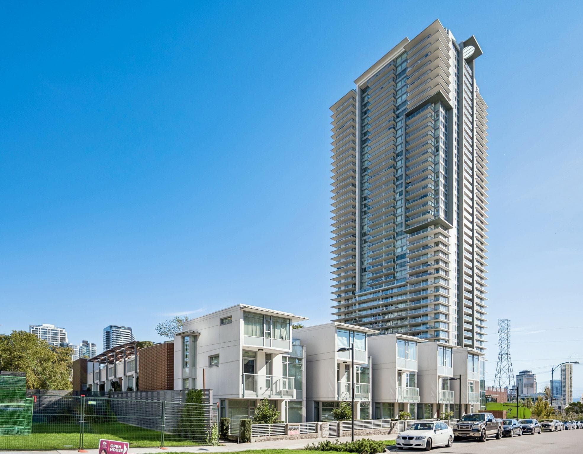 605 - 2388 Madison Avenue, Burnaby