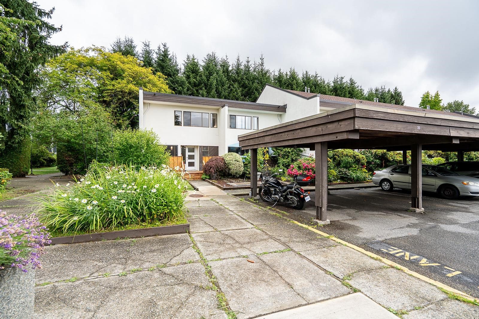 7393 Montecito Drive, Burnaby, V5A 1R4 — photo 1
