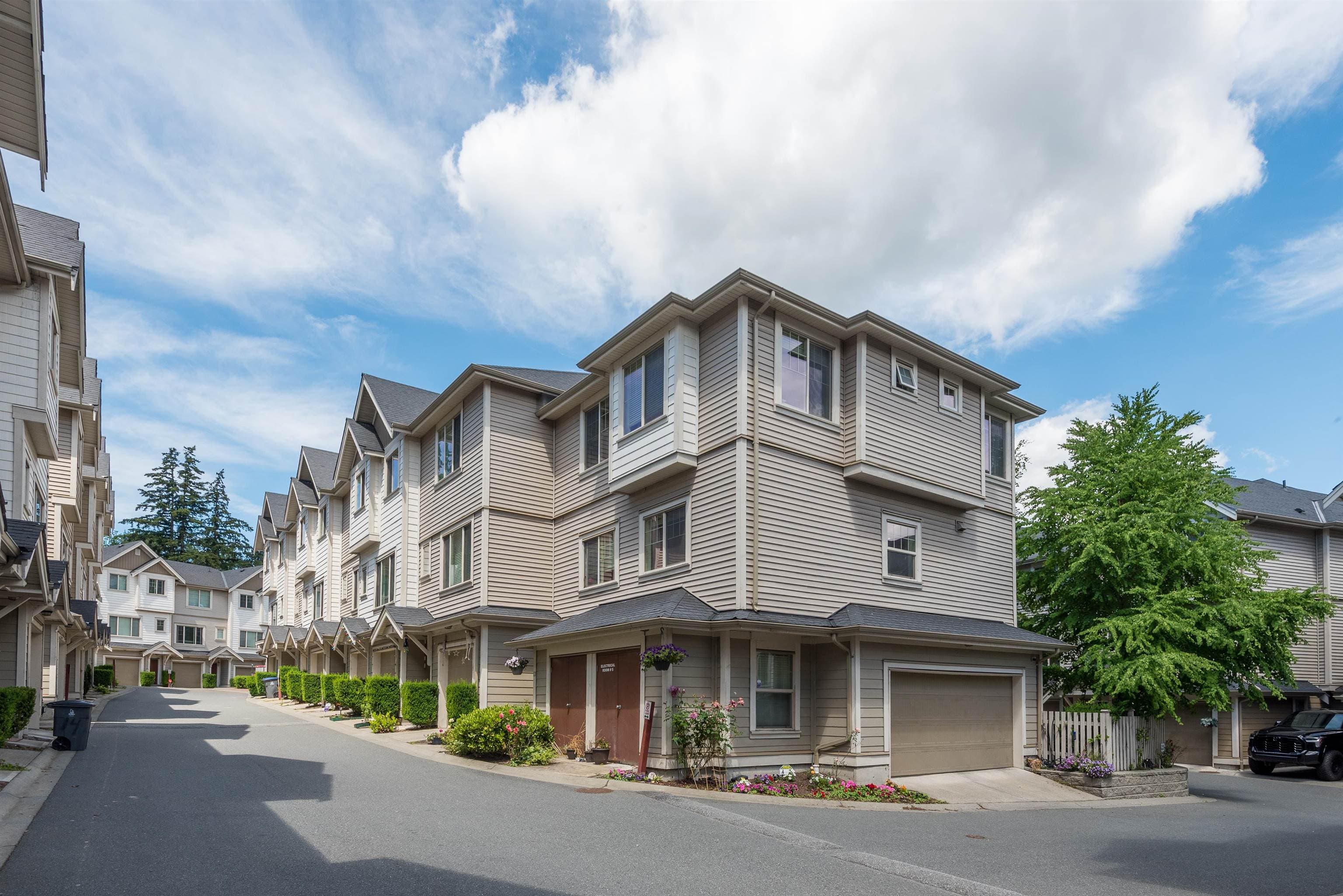 13 - 19097 64 Avenue, Surrey