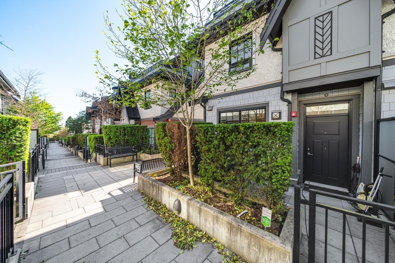 1038 Park Drive, Vancouver, V6P 0H9 — photo 5