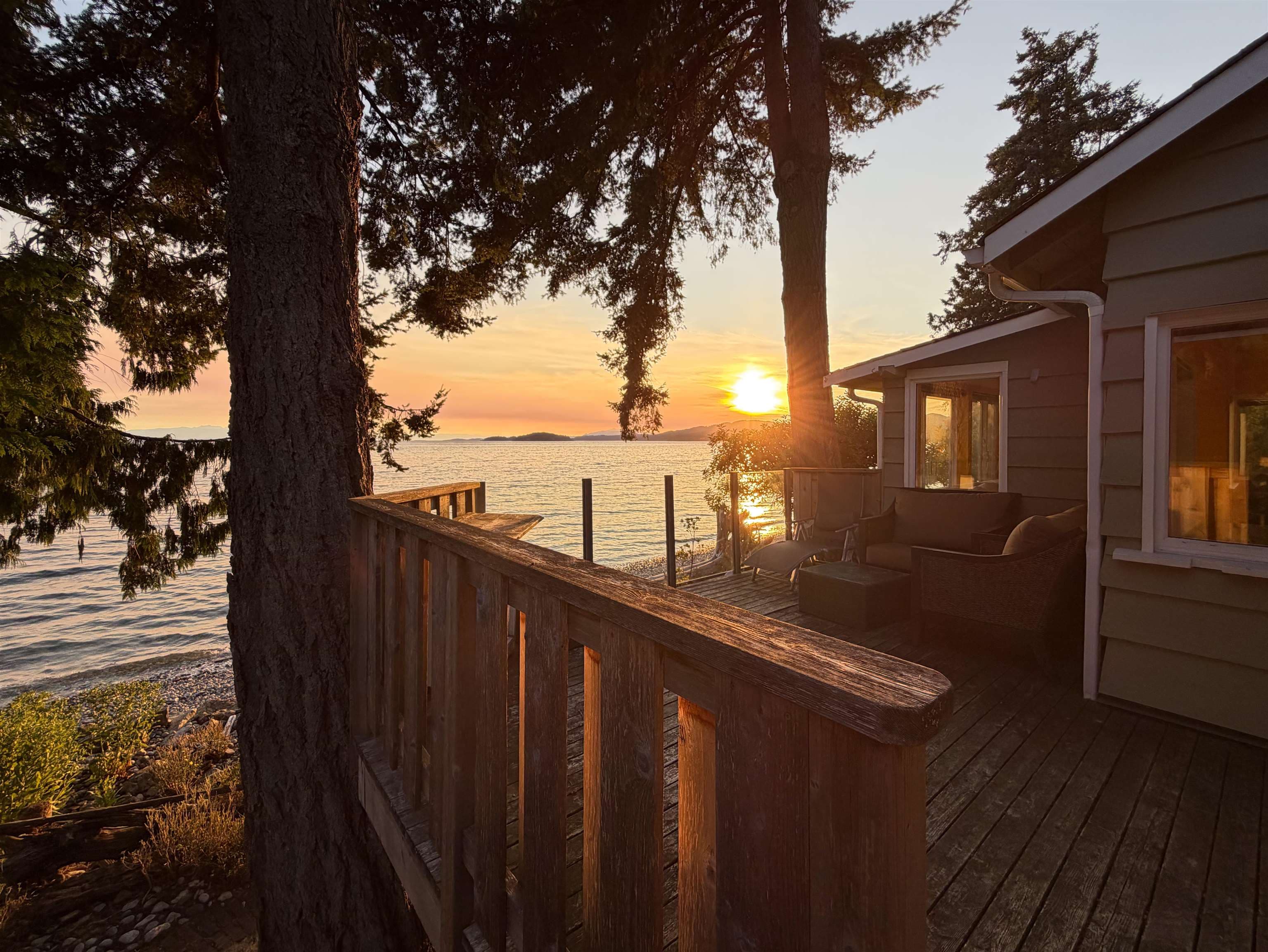 4861 Sunshine Coast Highway, Sechelt