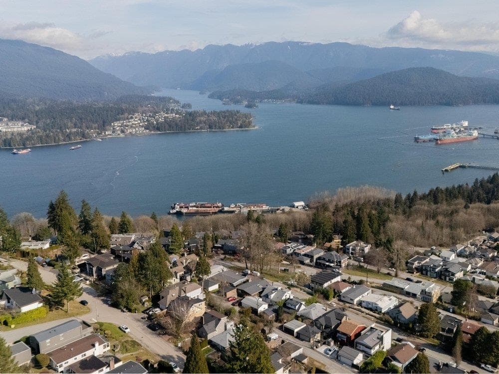151 N Holdom Avenue, Burnaby