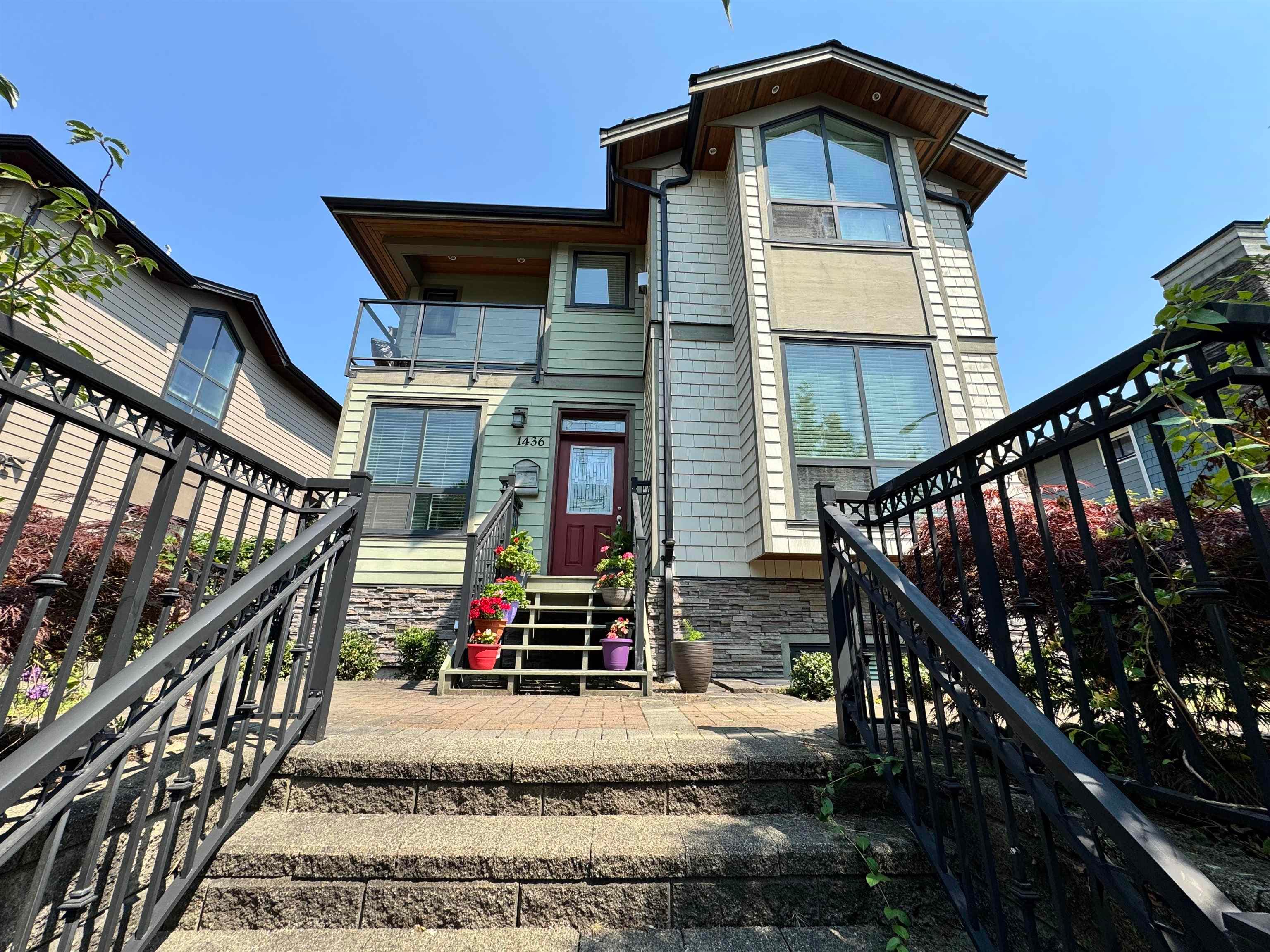 1436 Bewicke Avenue, North Vancouver