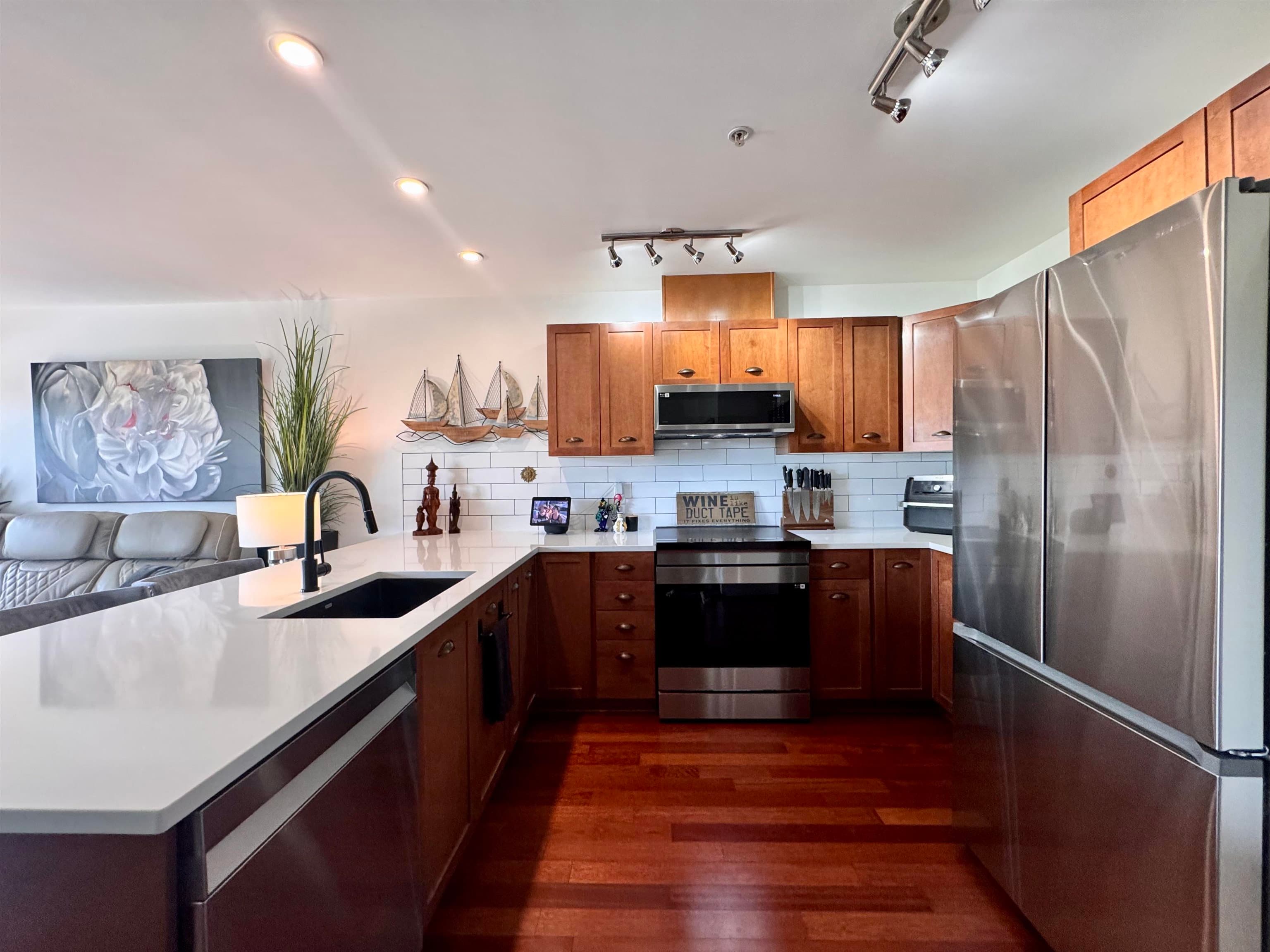 202 - 414 Gower Point Road, Gibsons, V0N 1V5 — photo 4