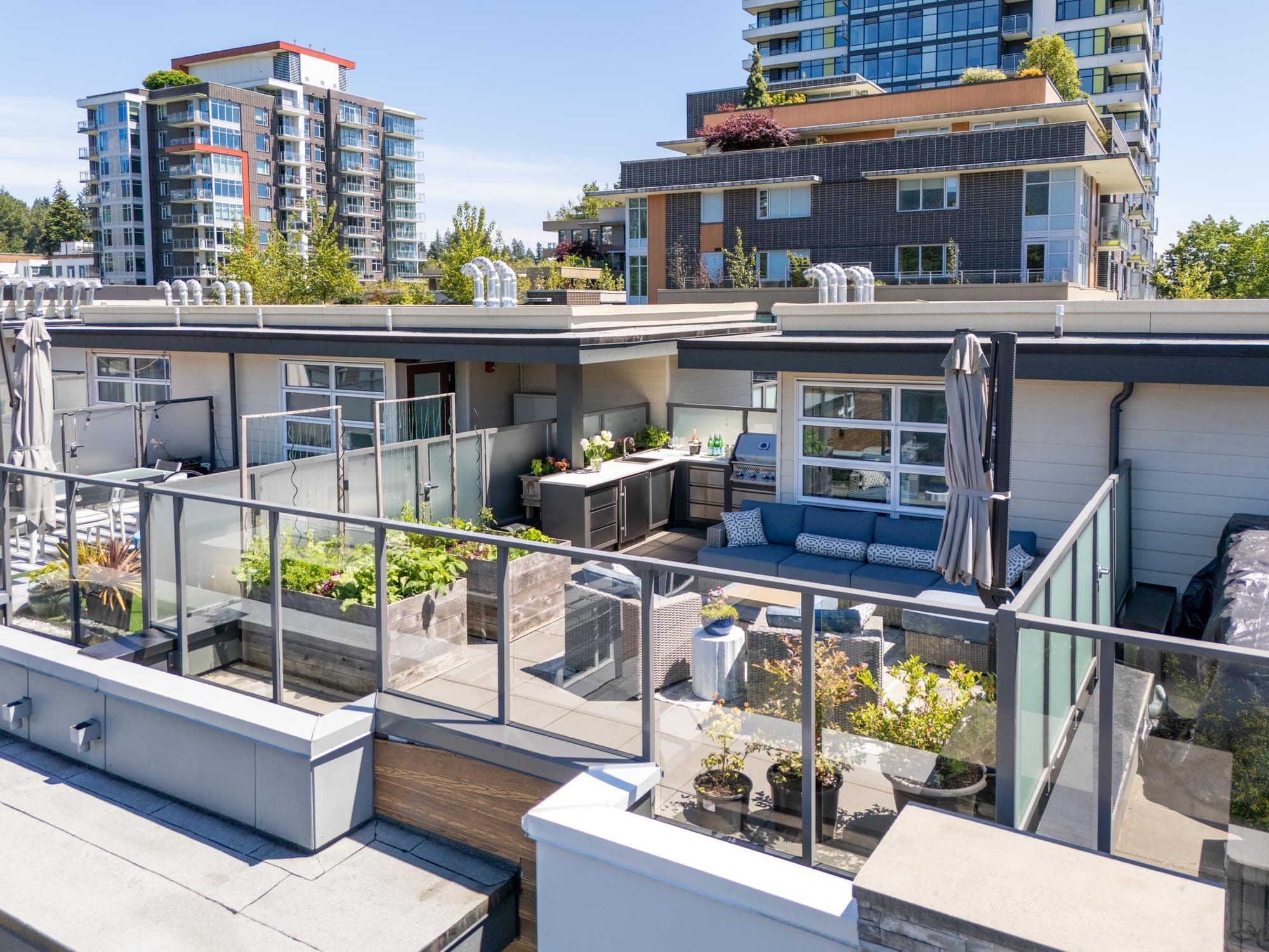 215 - 2060 Curling Road, North Vancouver