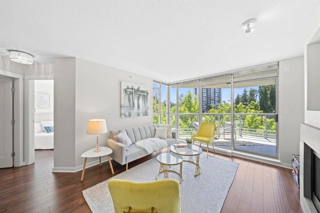 327 - 9371 Hemlock Drive, Richmond