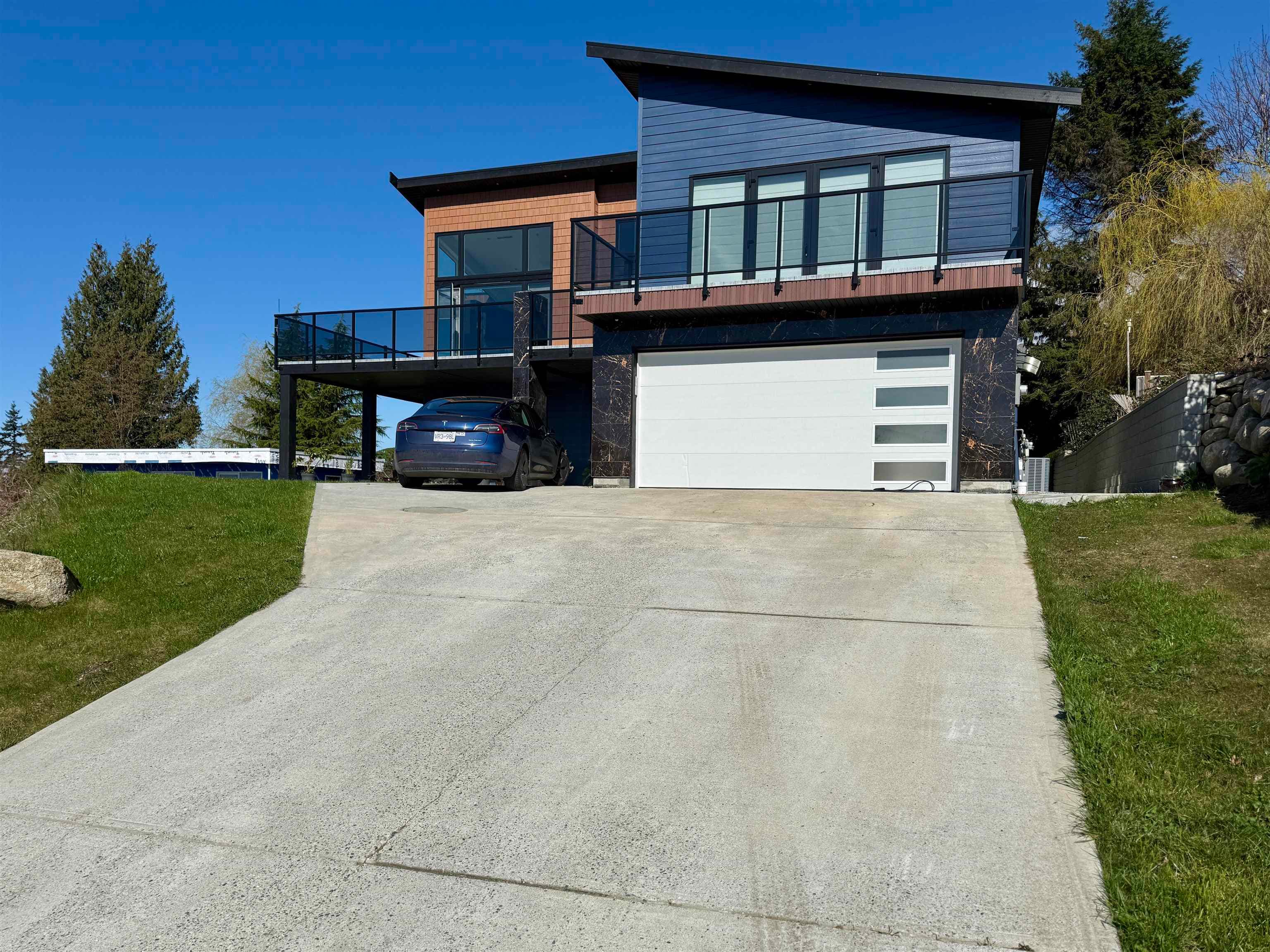 1496 Bonniebrook Heights Road, Gibsons