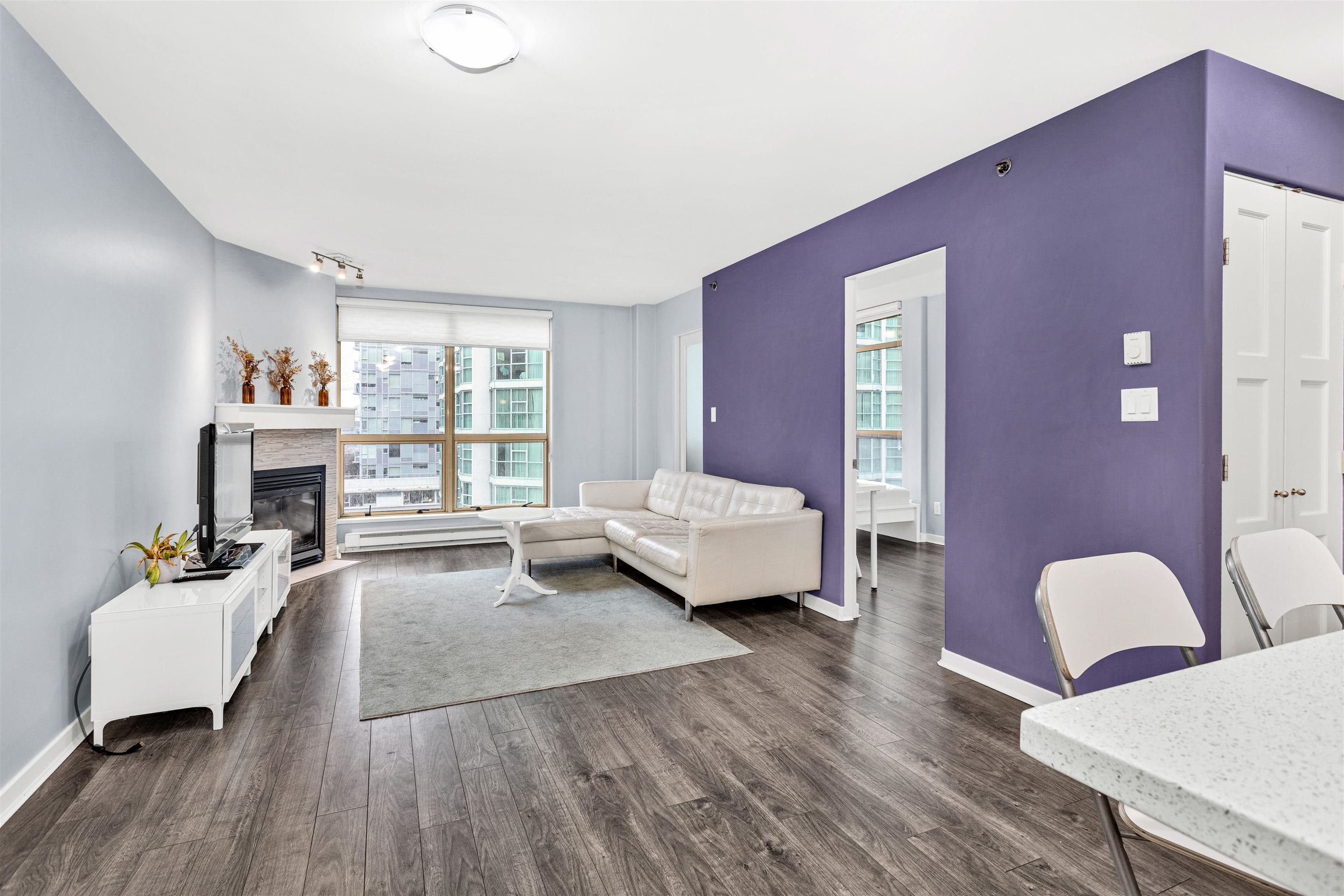 1104 - 819 Hamilton Street, Vancouver, V6B 6M2 — photo 2