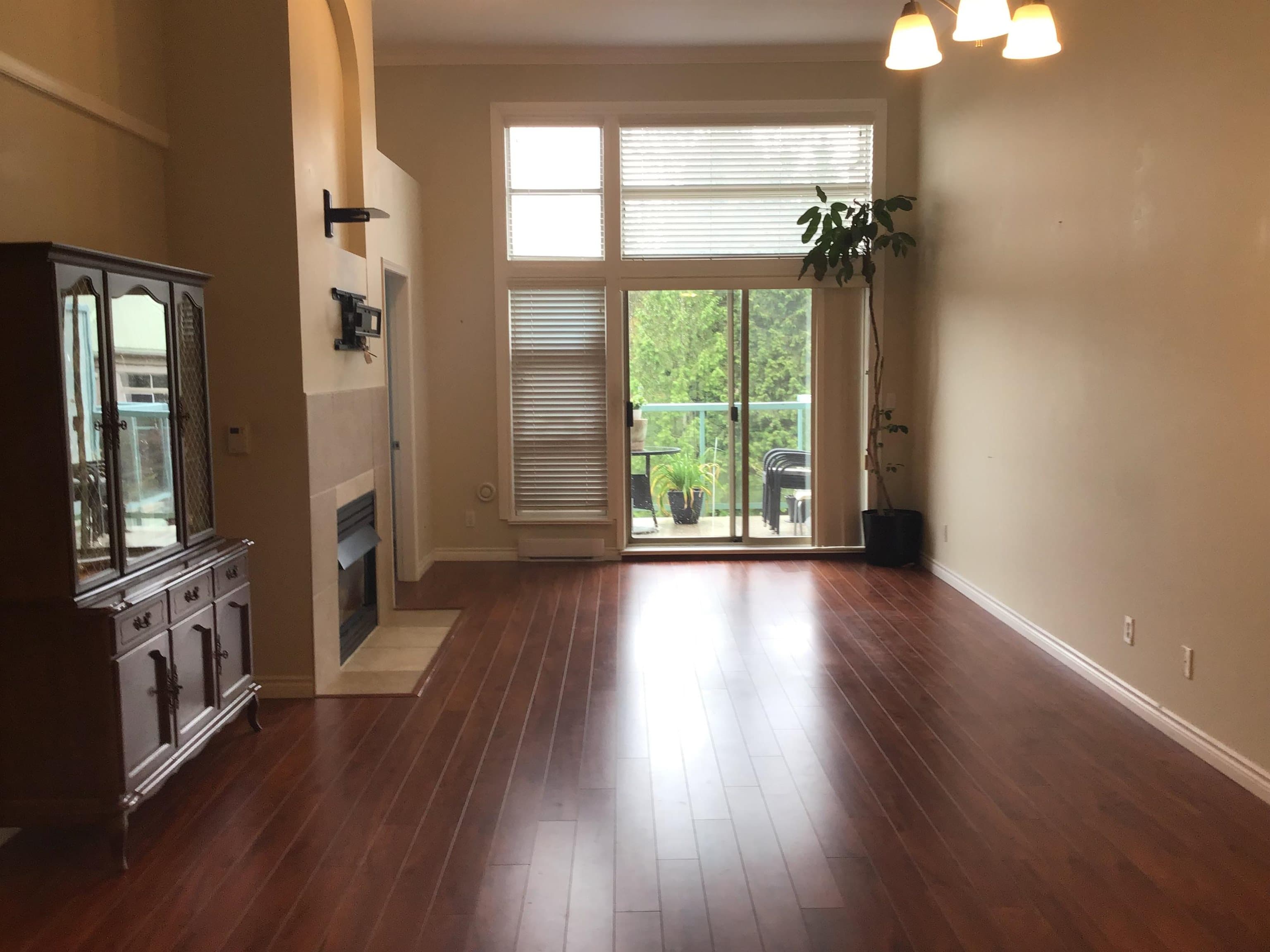 503 - 301 Maude Road, Port Moody, V3H 5B1 — photo 1