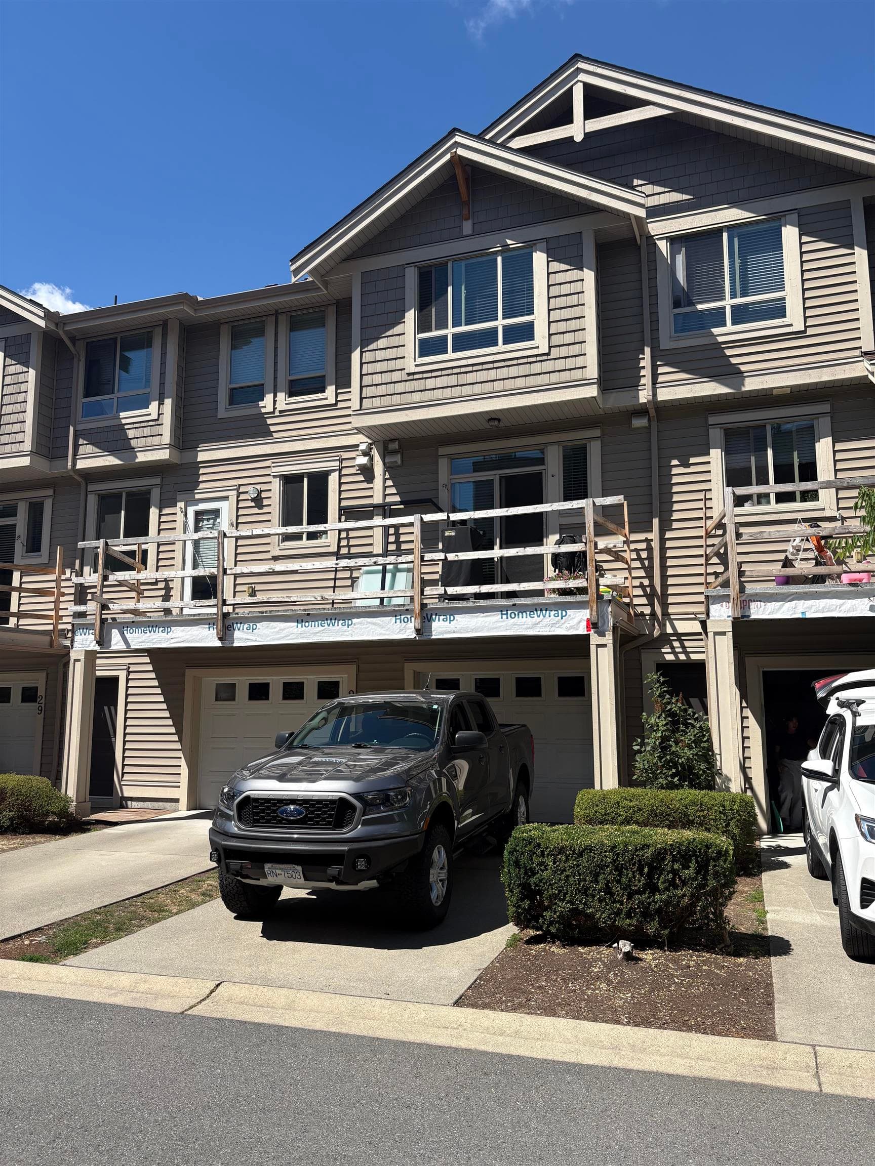 27 - 19752 55a Avenue, Langley