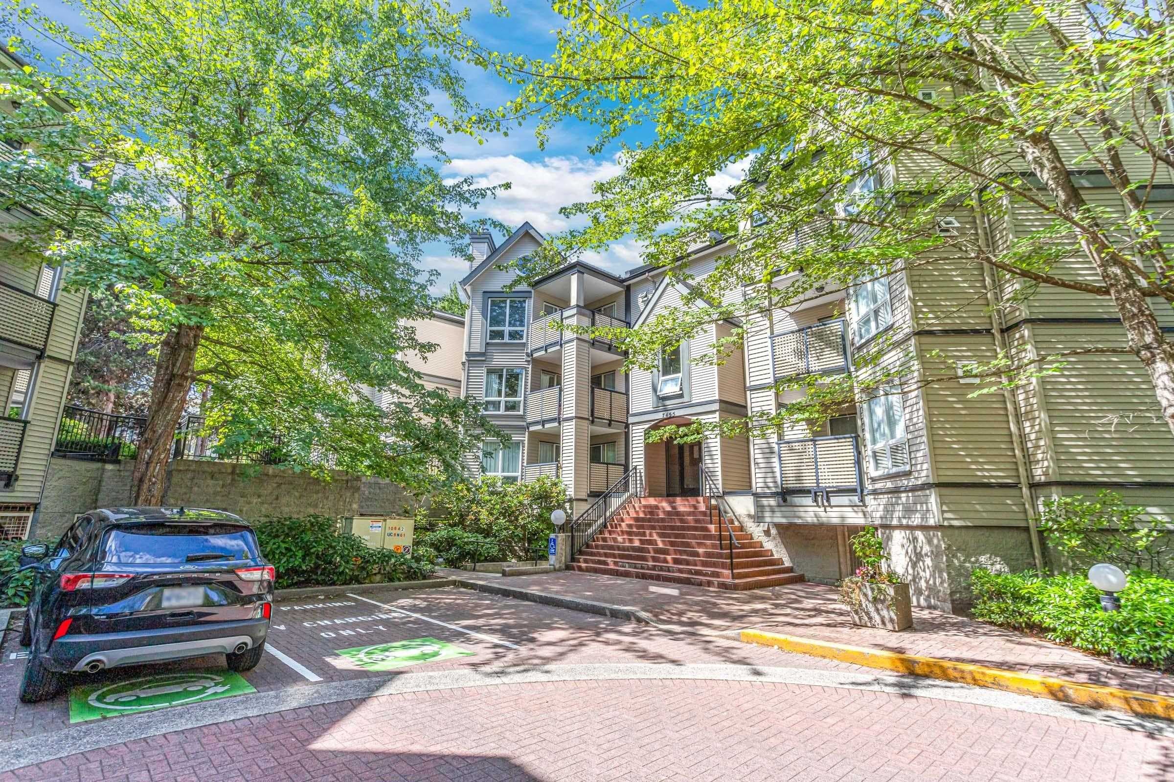 203 - 7455 Moffatt Road, Richmond