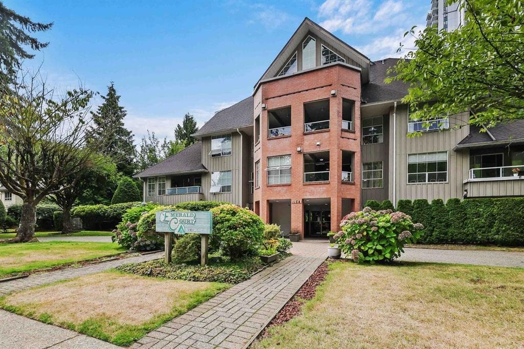 201 - 1154 Westwood Street, Coquitlam