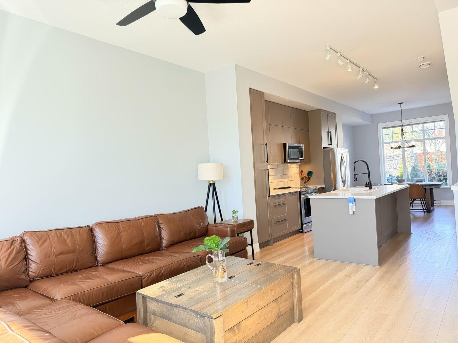 43 - 3552 Victoria Drive, Coquitlam