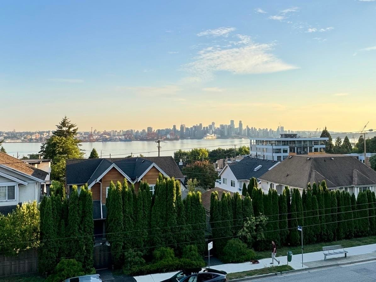 309 - 422 E 3rd Street, North Vancouver