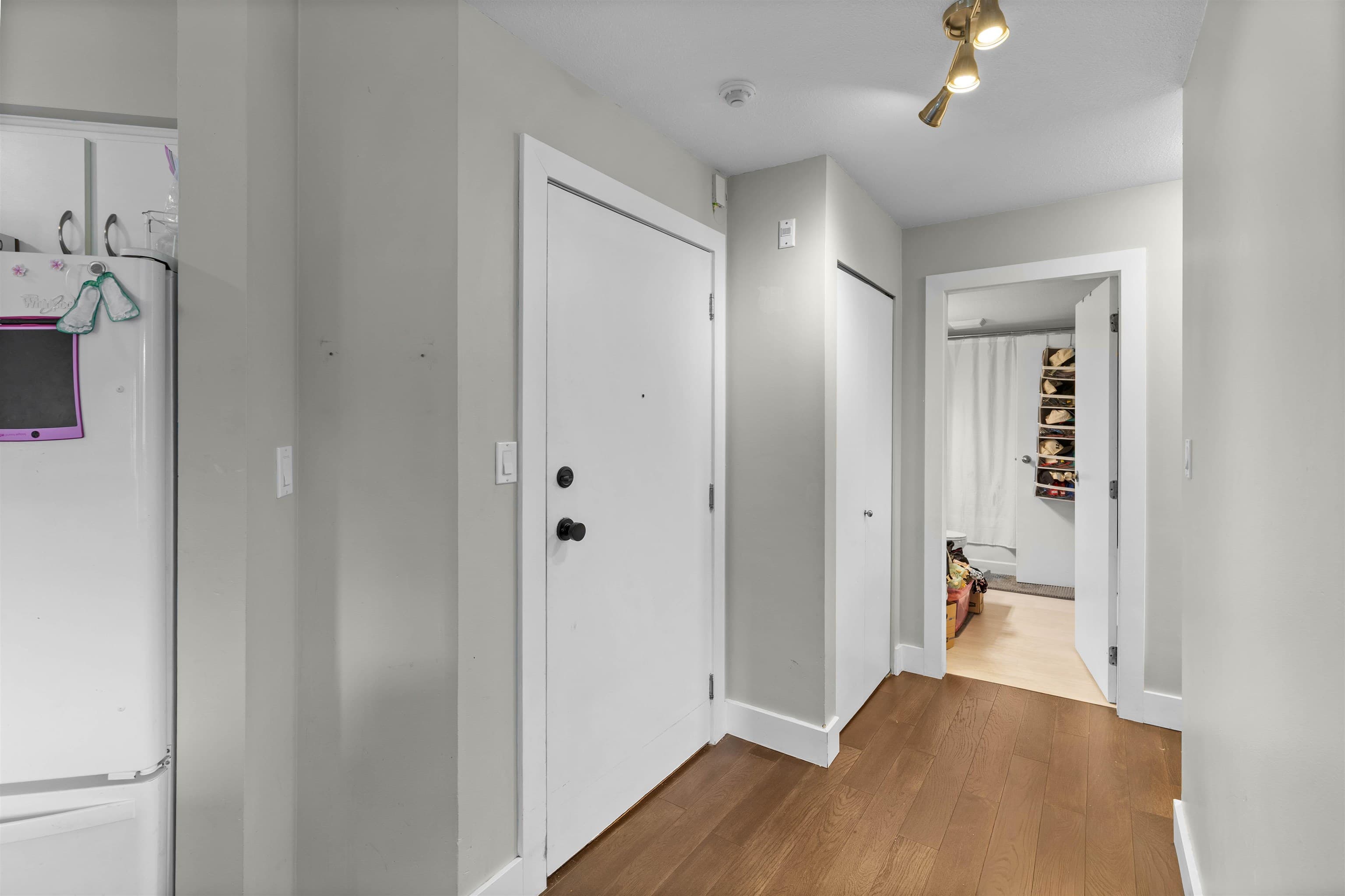 205 - 1755 Salton Road, Abbotsford, V2S 7C5 — photo 3