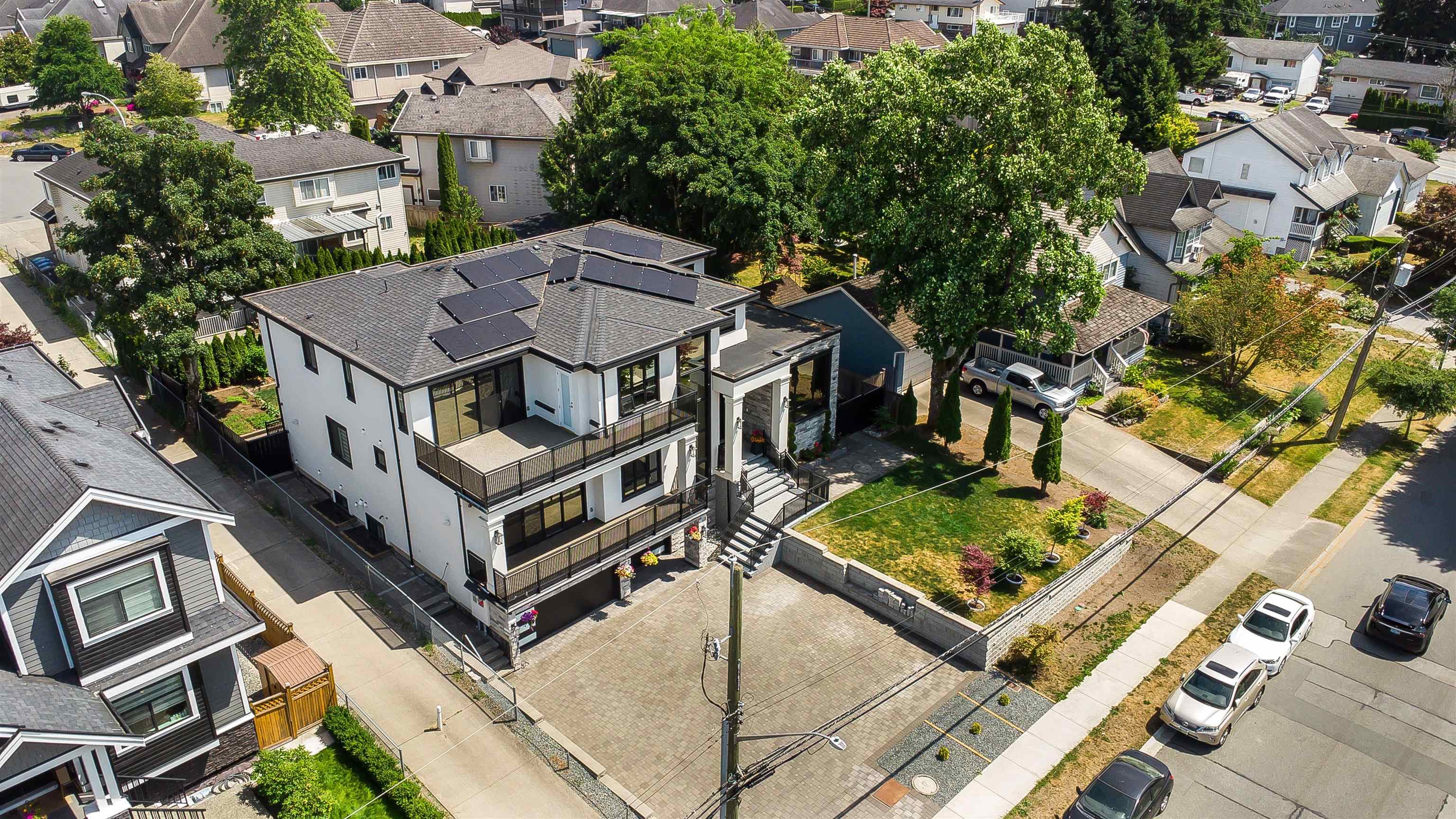 6052 181a Street, Surrey, V3S 4M2 — photo 5