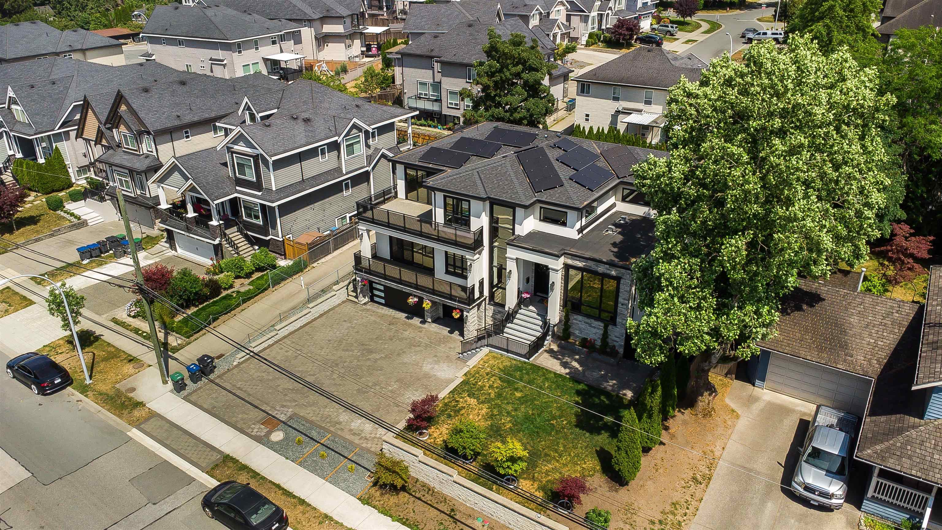 6052 181a Street, Surrey, V3S 4M2 — photo 4