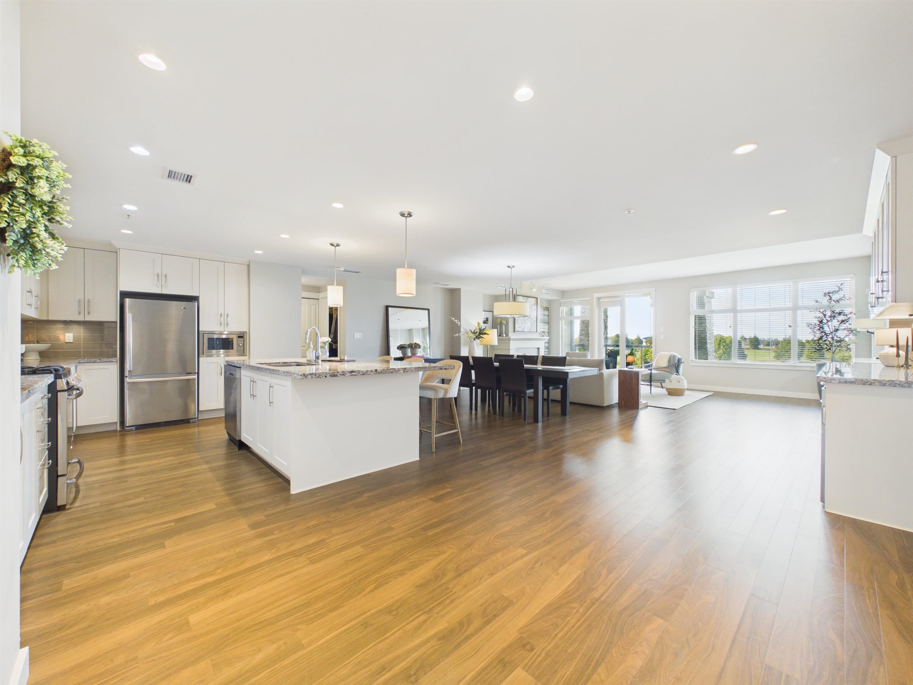 210 - 5055 Springs Boulevard, Tsawwassen, V4M 0A5 — photo 3