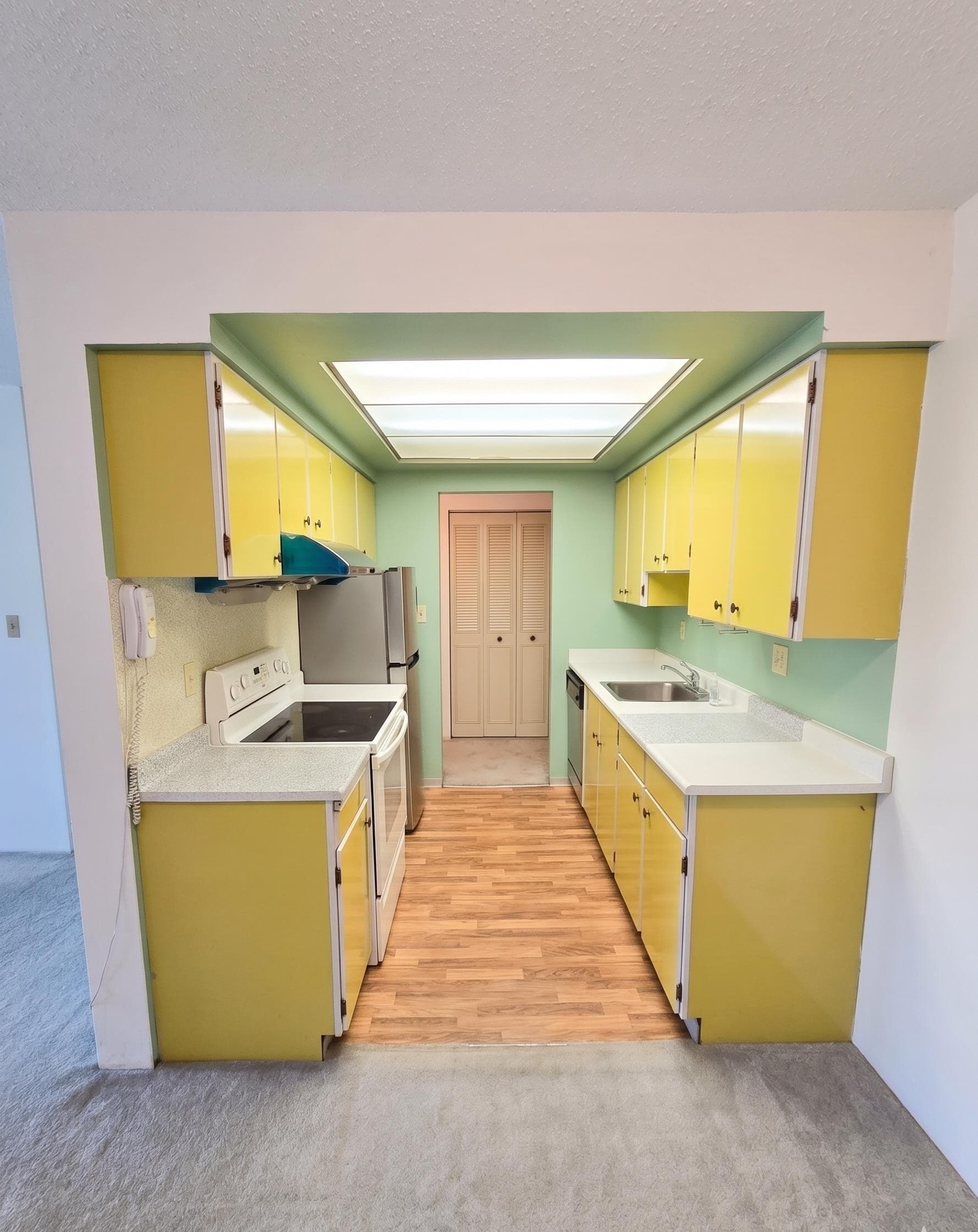 206 - 6560 Buswell, Richmond, V6Y 2G7 — photo 2