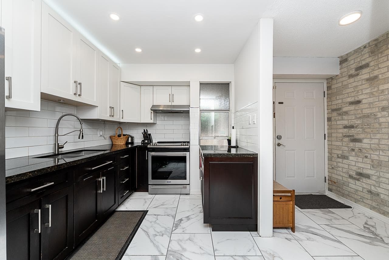 35 - 13795 102 Avenue, Surrey