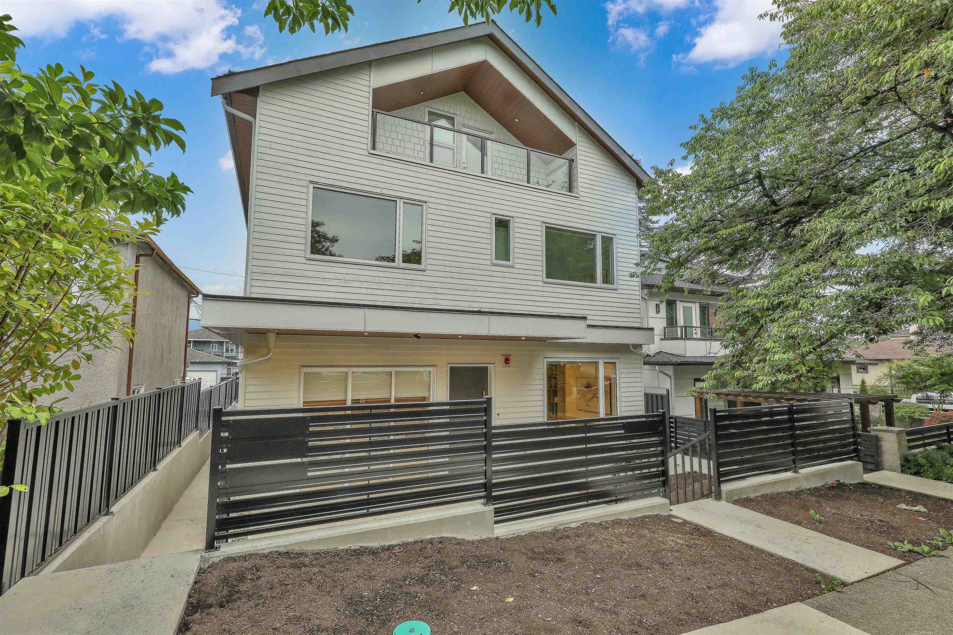 1 - 3185 Graveley Street, Vancouver
