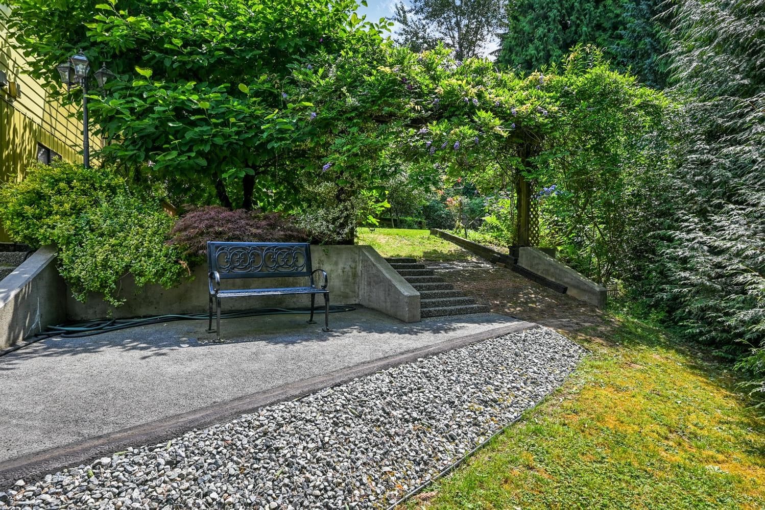 24089 Lougheed Highway, Maple Ridge, V2W 1G2 — photo 4