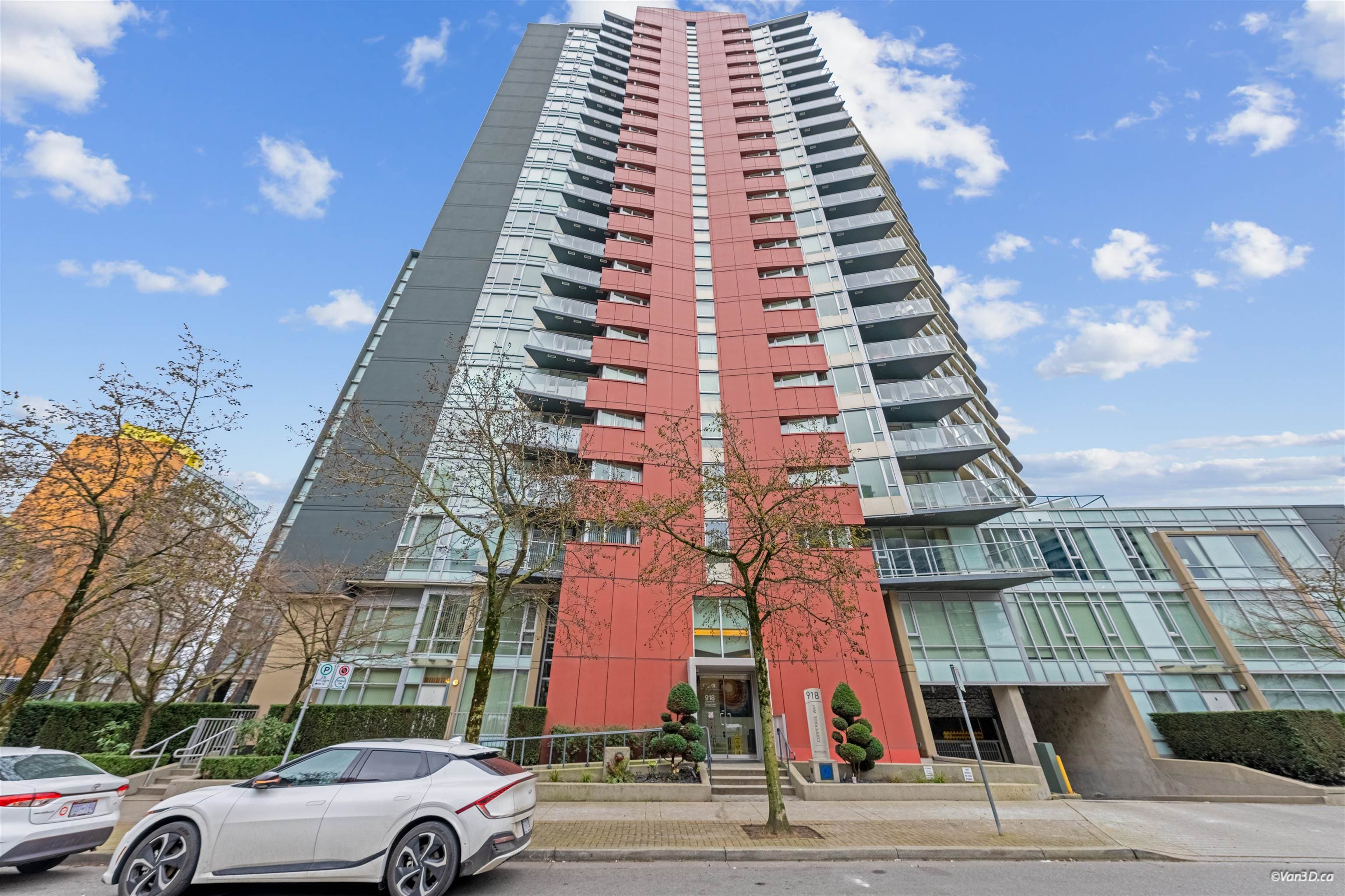 2705 - 918 Cooperage Way, Vancouver