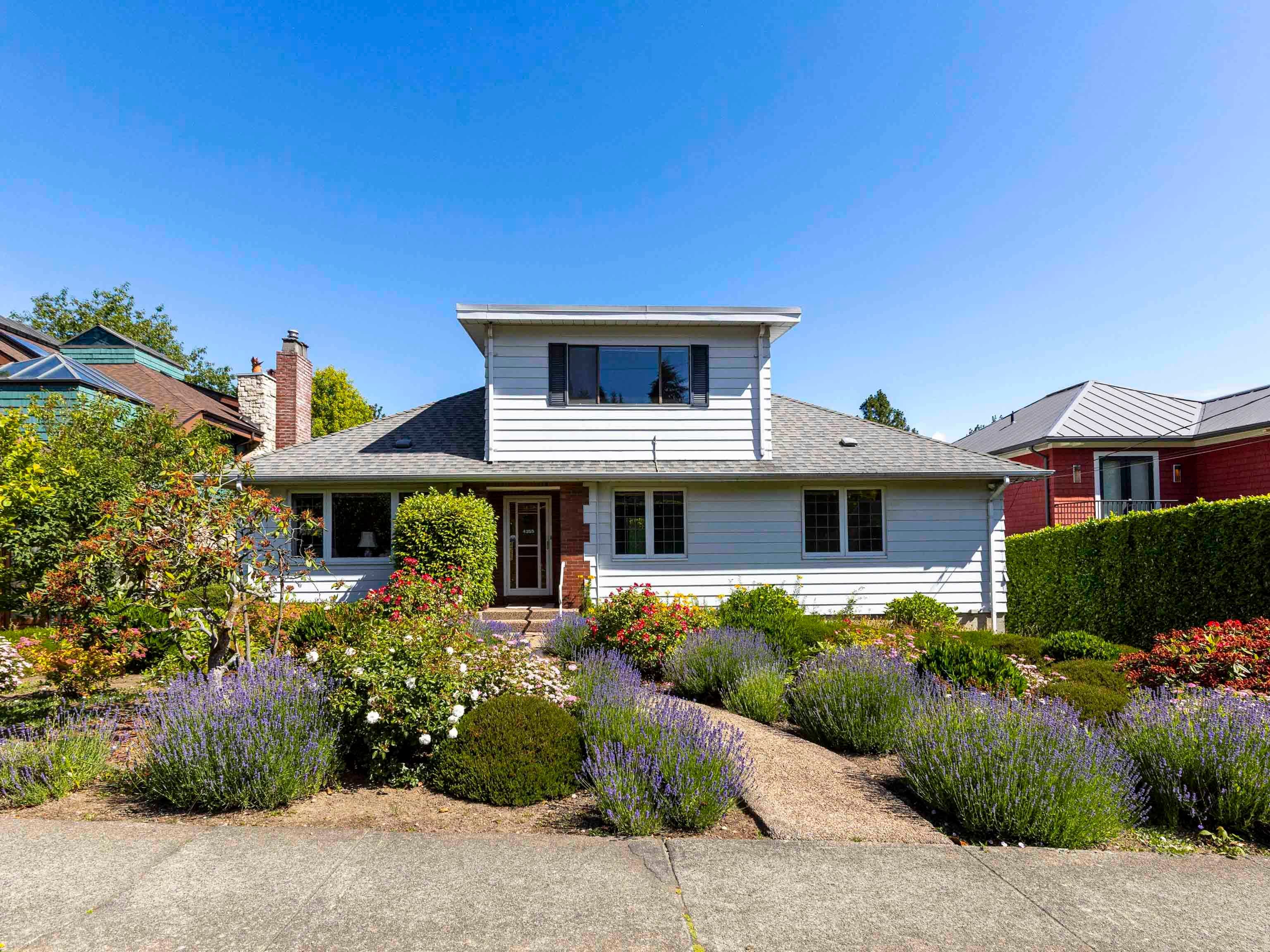 4355 W 3rd Avenue, Vancouver, V6R 1M6 — photo 2