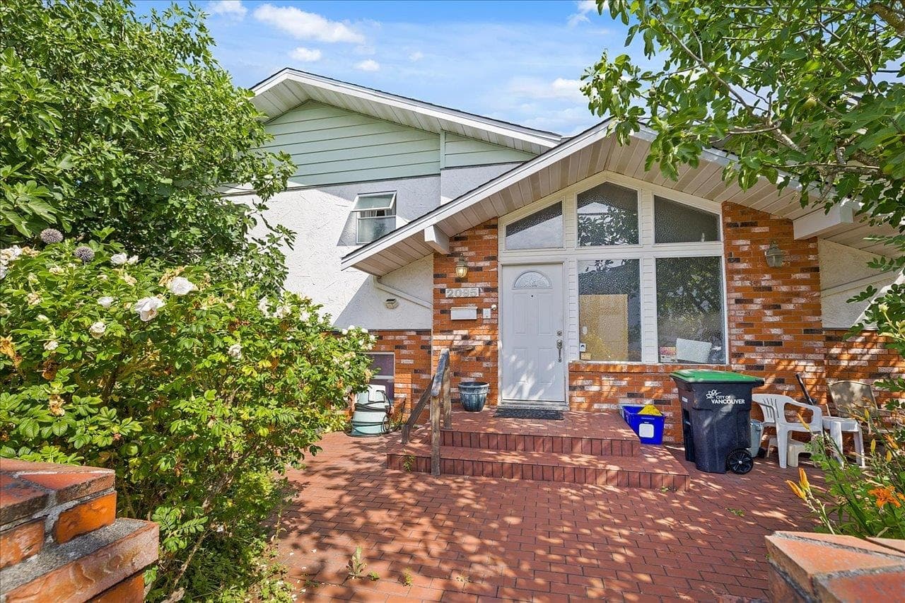 2095 E 31st Avenue, Vancouver, V5N 3B3 — photo 3