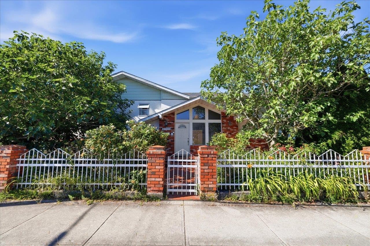 2095 E 31st Avenue, Vancouver, V5N 3B3 — photo 4